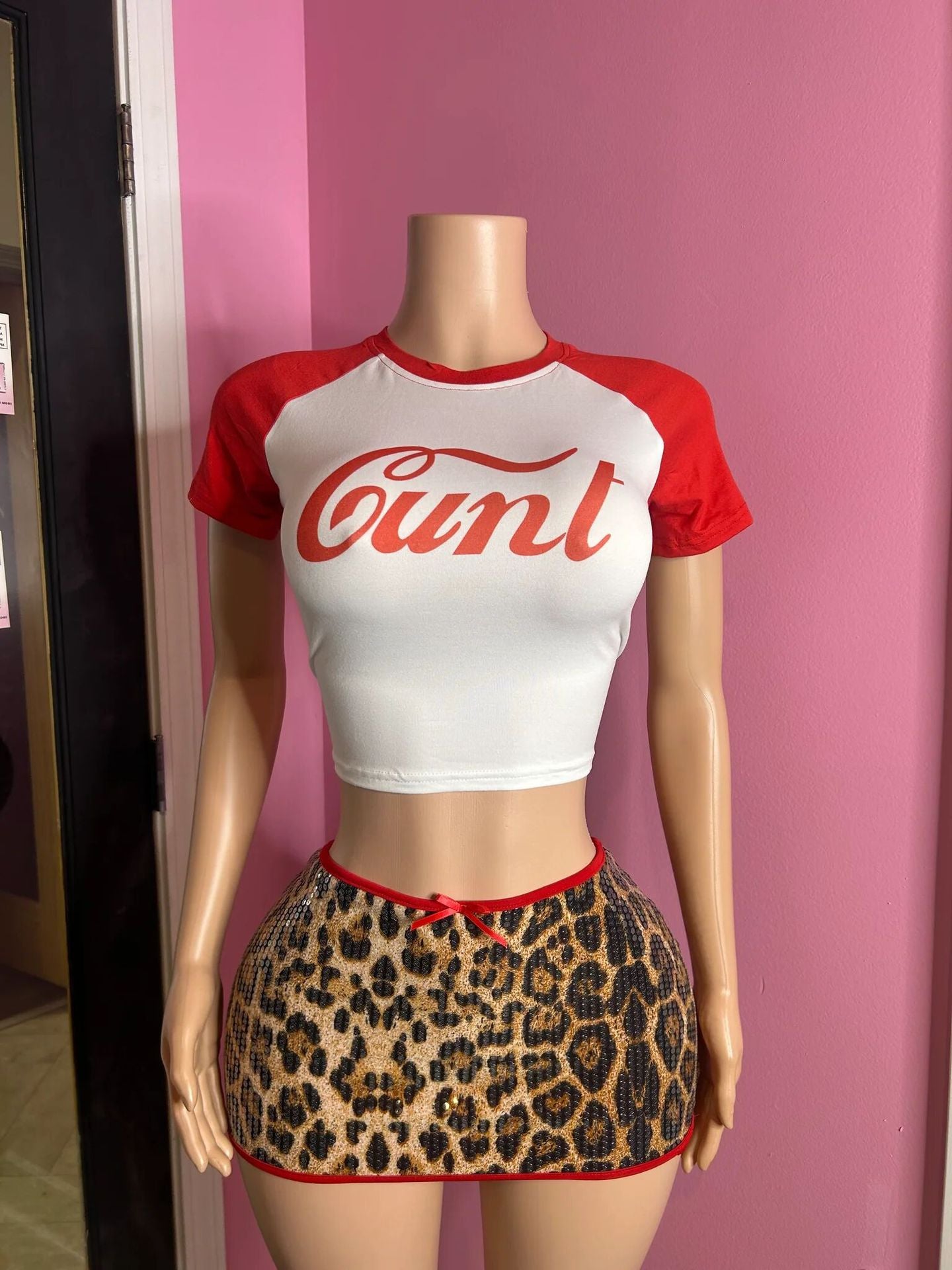 Women Letter Casual Top and Print Shorts Two-piece Set 8