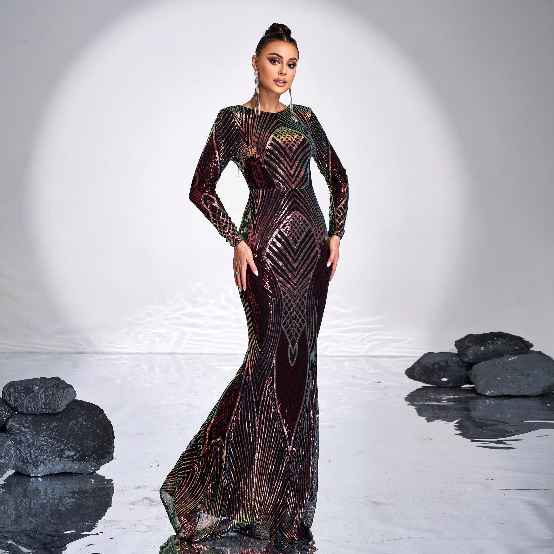 Luxury Long Sleeve Chic Round Neck Sexy Long Sequined Formal Party Evening Dress Bridesmaid Dress 4