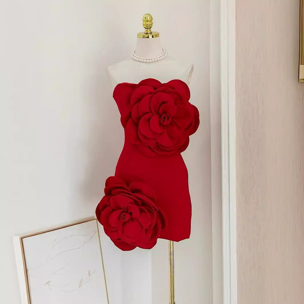 Sexy Red Strapless Chic Flower Decorative Dress 4