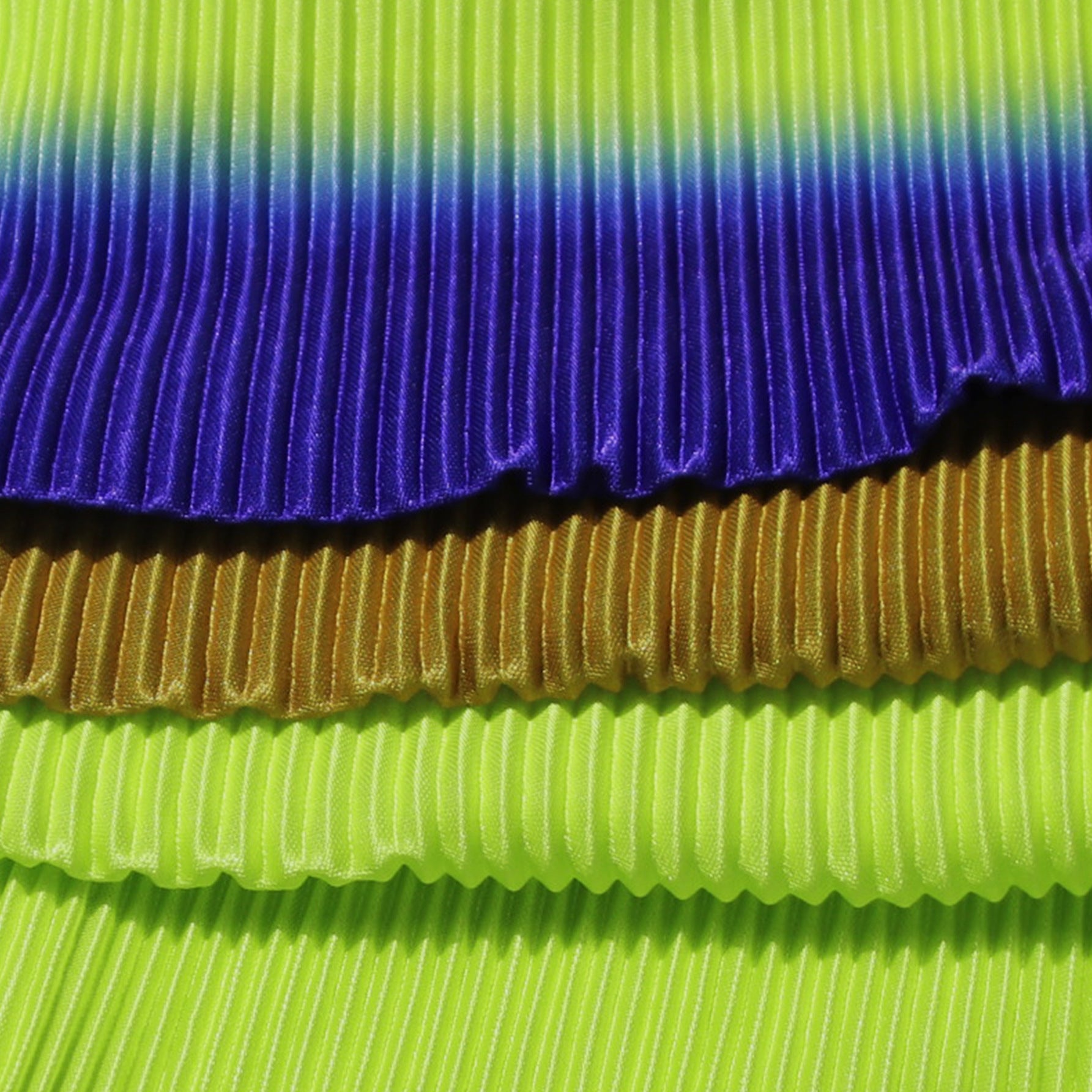 Fashion Gradient Multi-Color Print Two-Piece Shorts Set 25