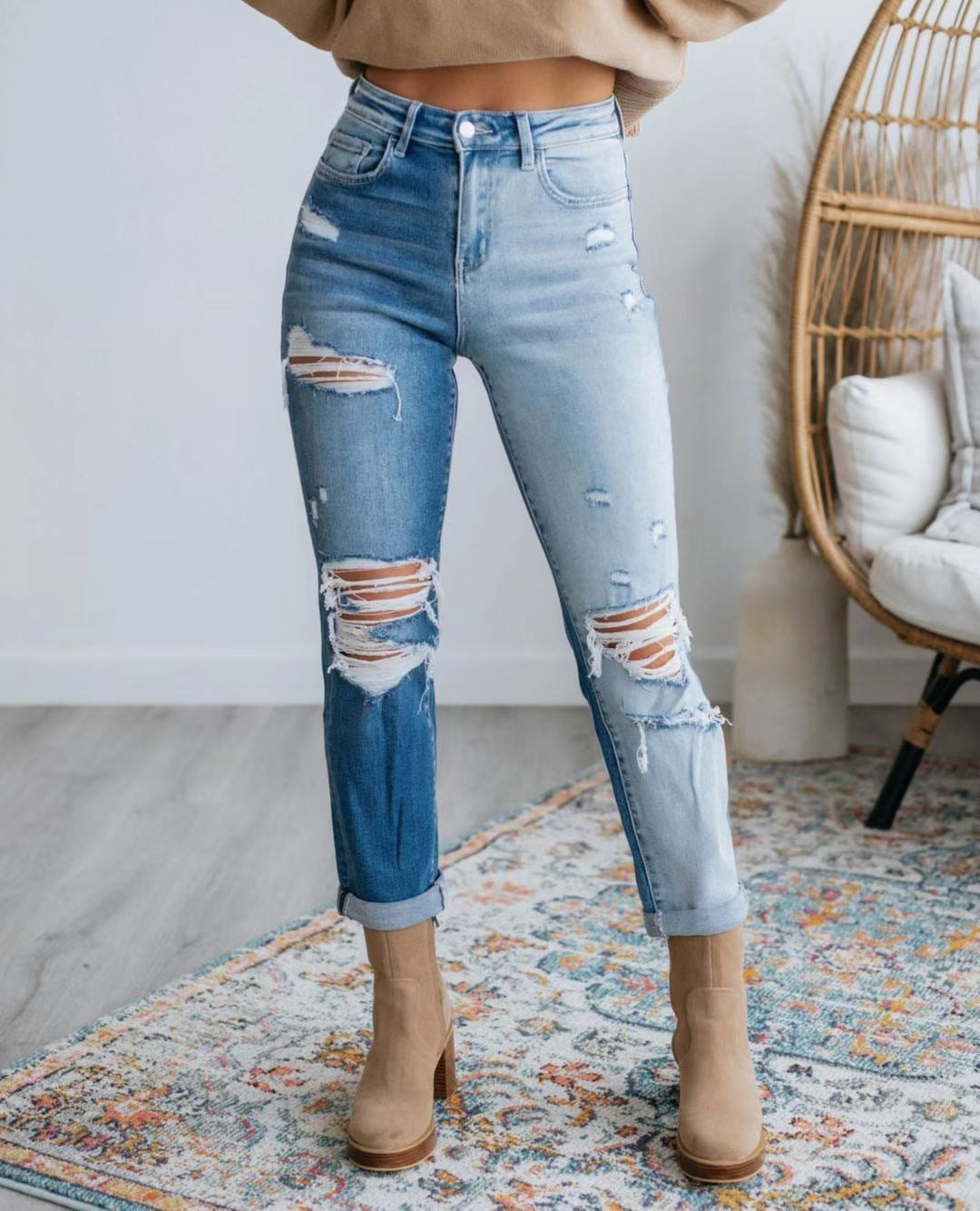 Women Ripped Washed Gradient Denim Pants 3