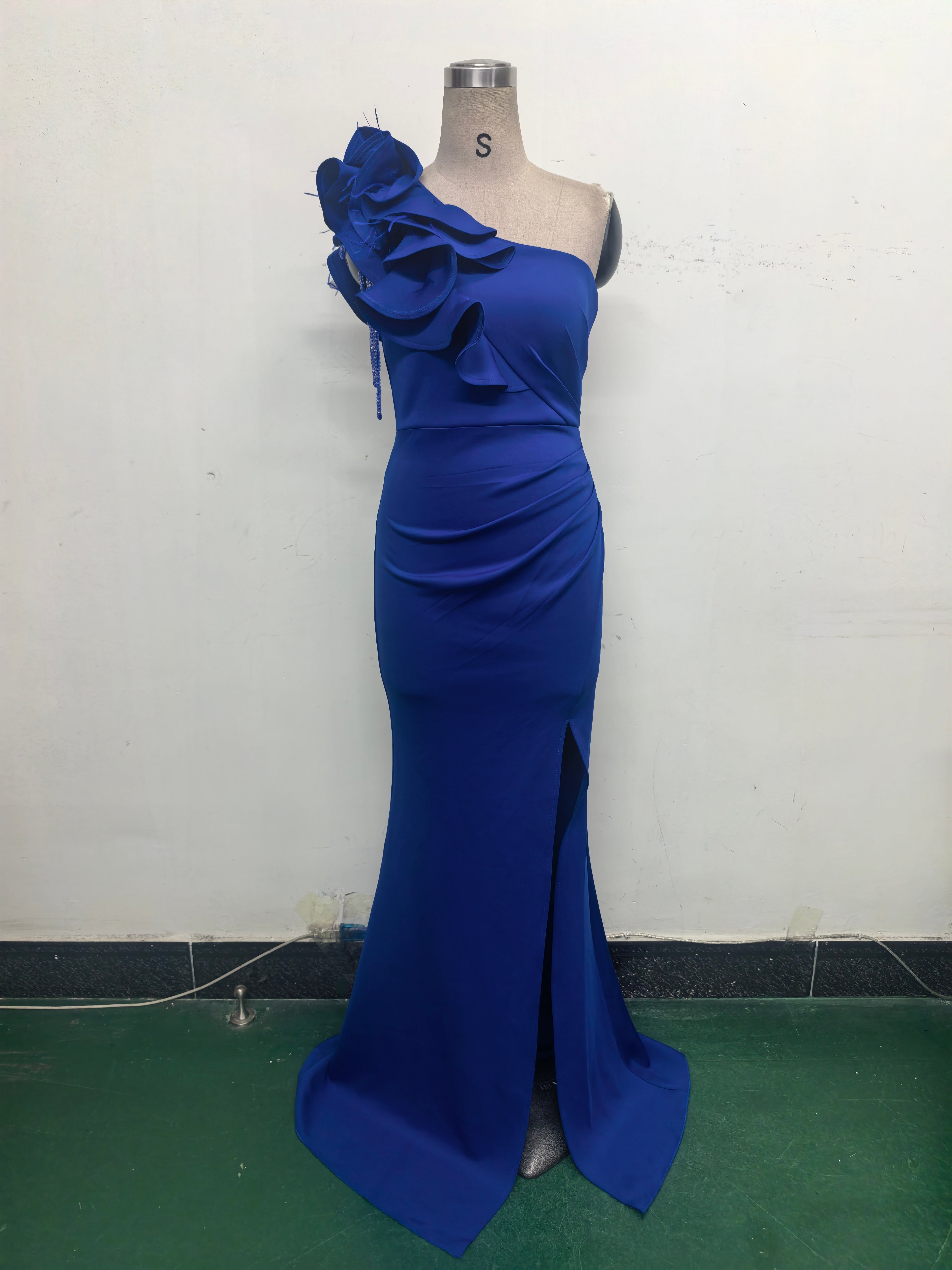 Women One-Shoulder Beaded Wool and Floral Satin Slit Sexy Evening Dress 38