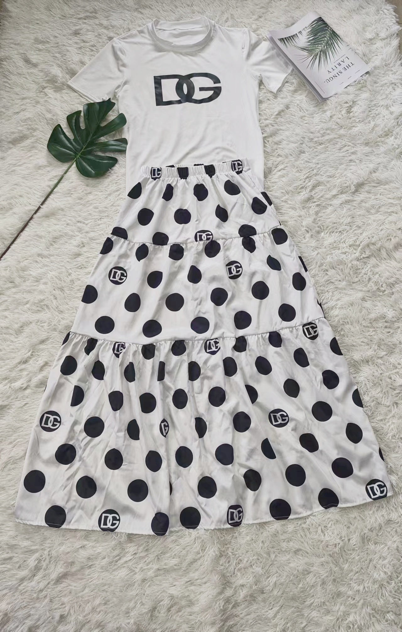 Women's Fashion Sexy Short Sleeve T-shirt Elegant Chic Print Flared Skirt Two-Piece Set 11