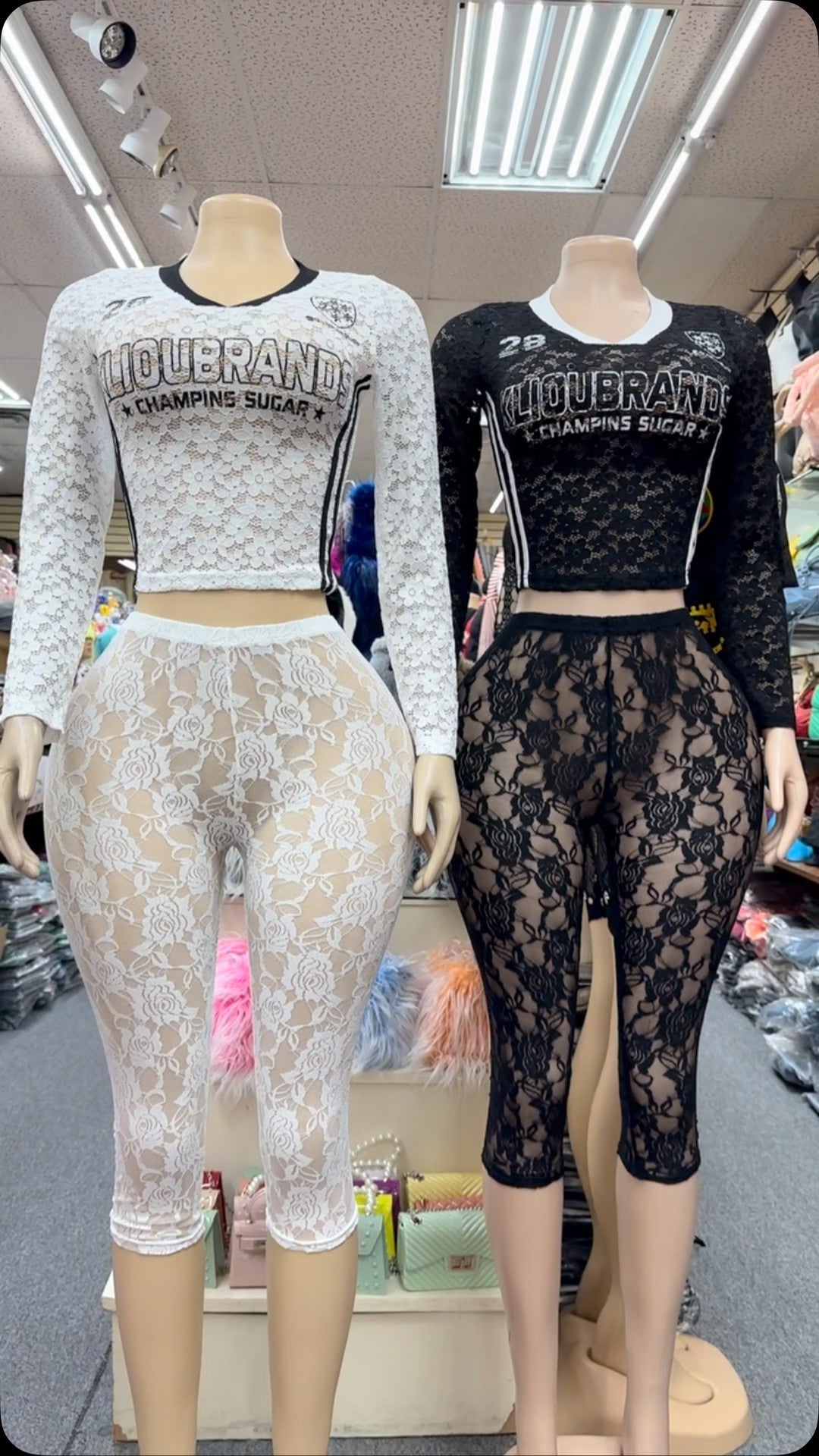 Women Hollow Rose Lace Basic Solid Cropped Pants 4