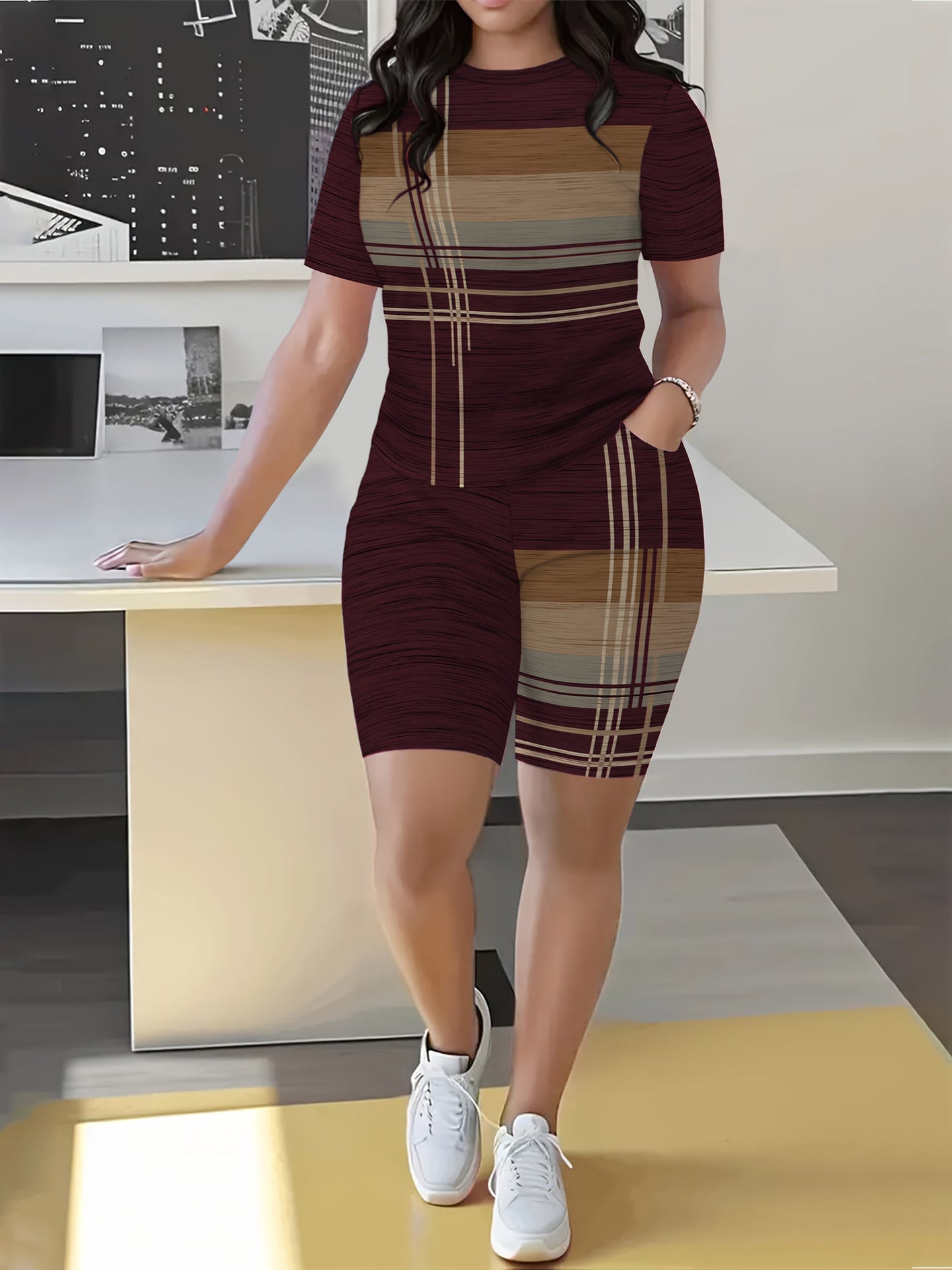 Women's Spring/Summer Geometric Stripe Round Neck T-Shirt & Tight-Fit Shorts Casual Set 16