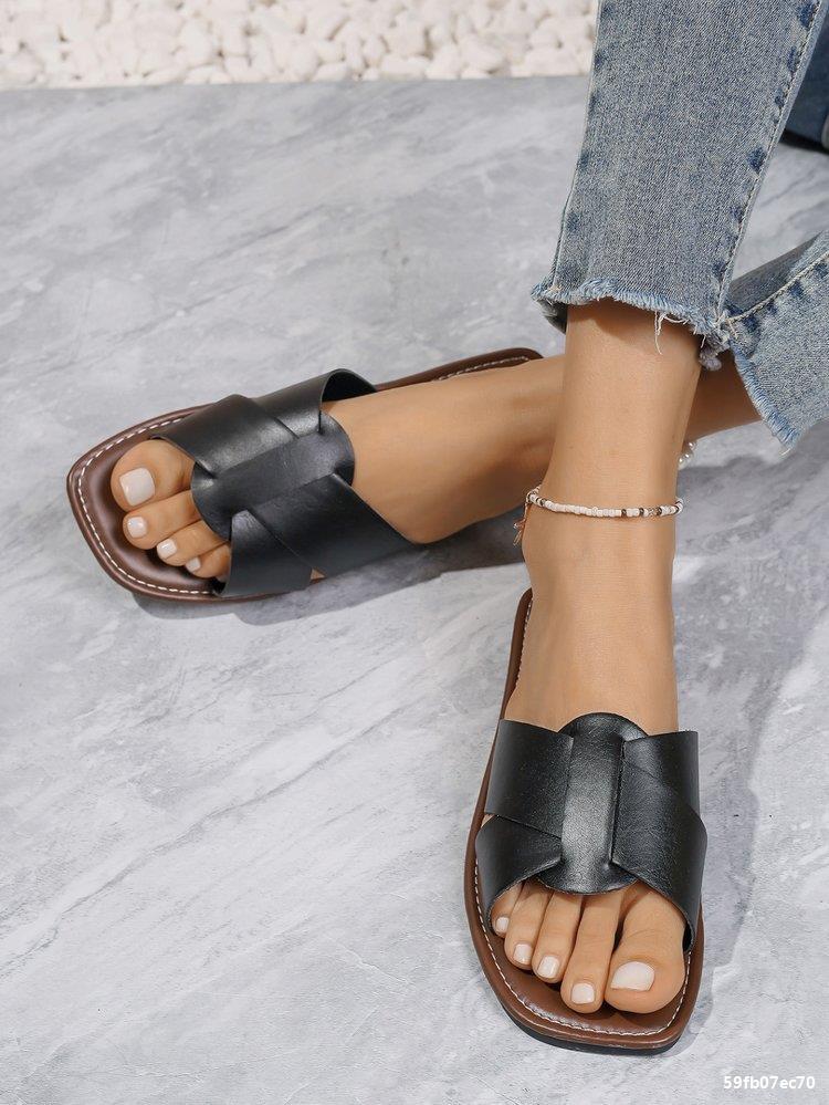 Summer Plus Size women's fashionable leather flip flops outdoor wear flat slippers 10