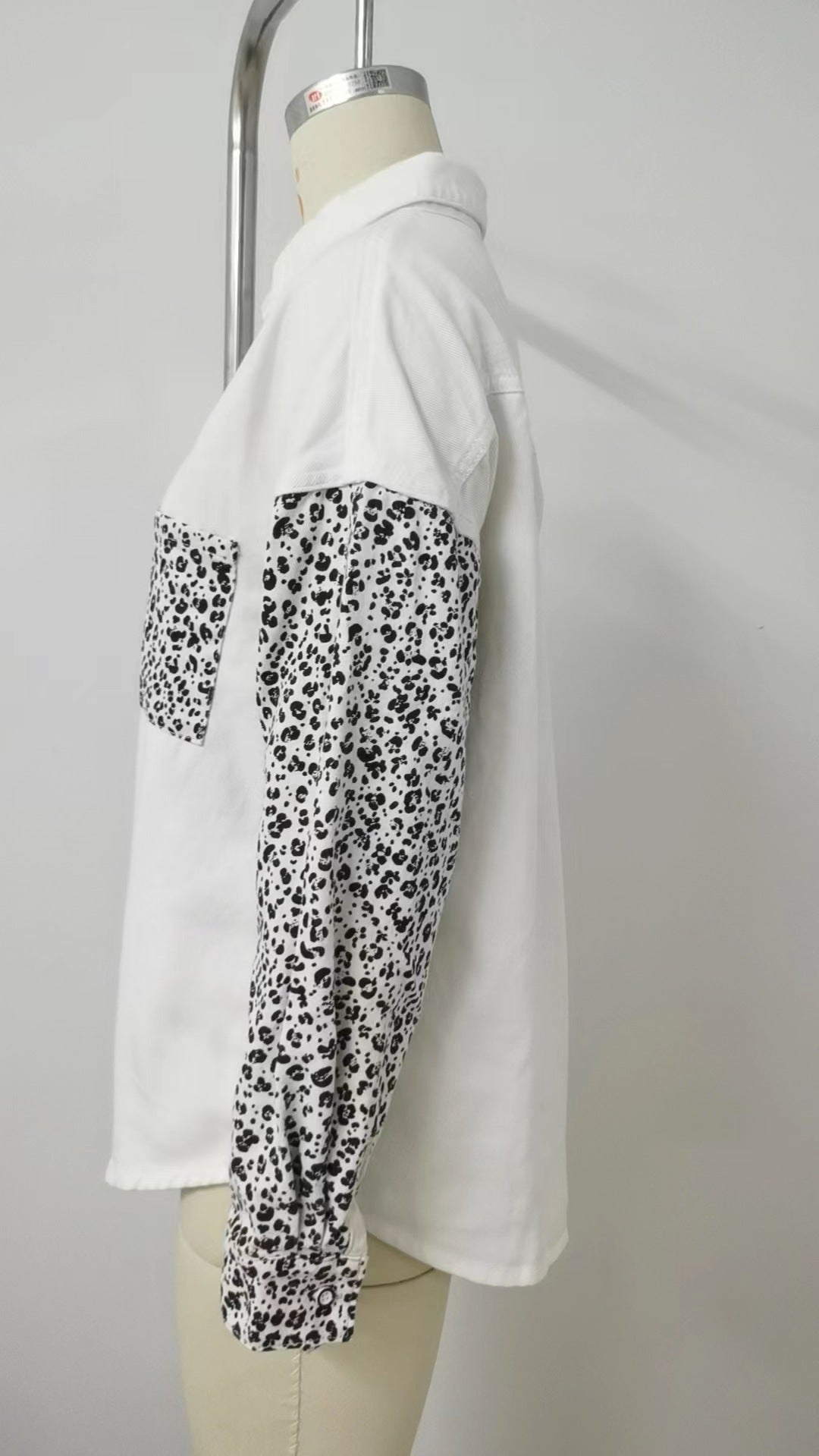 Women Loose Leopard Patchwork Denim Long Sleeve Shirt 15