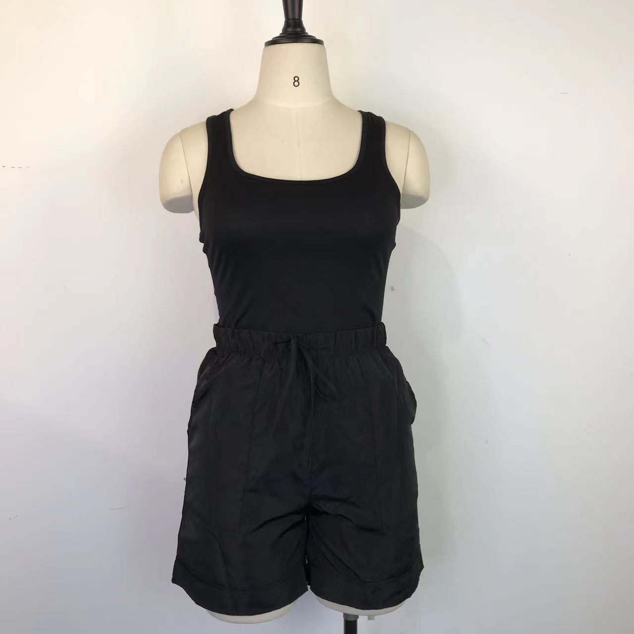 Women's Fashion Solid Color Two Piece Vest Loose Casual Shorts Summer Two Piece Set 19