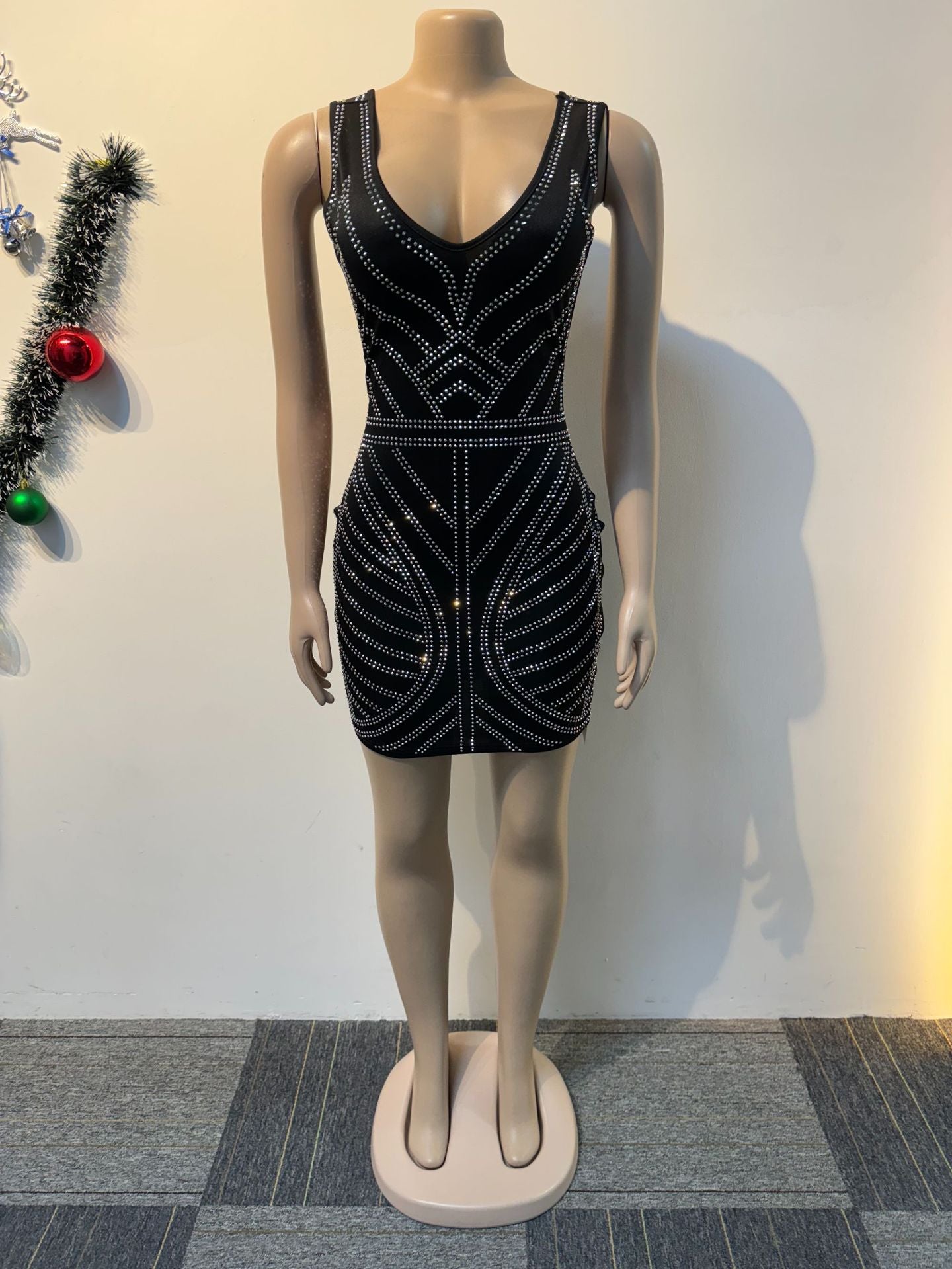 Women sexy beaded v-neck bodycon stretch dress 9