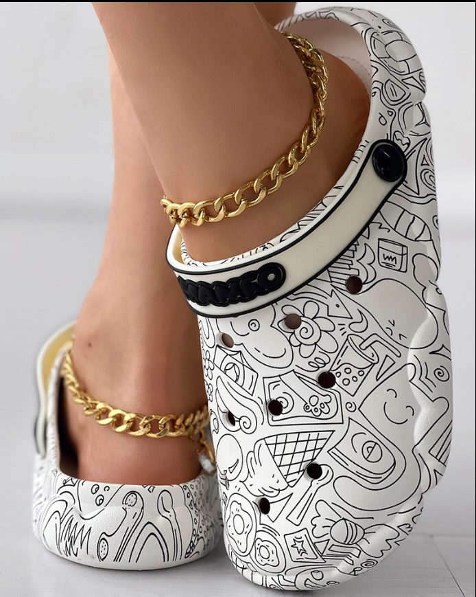 Women Outdoor Wear Print Platform Clogs 3