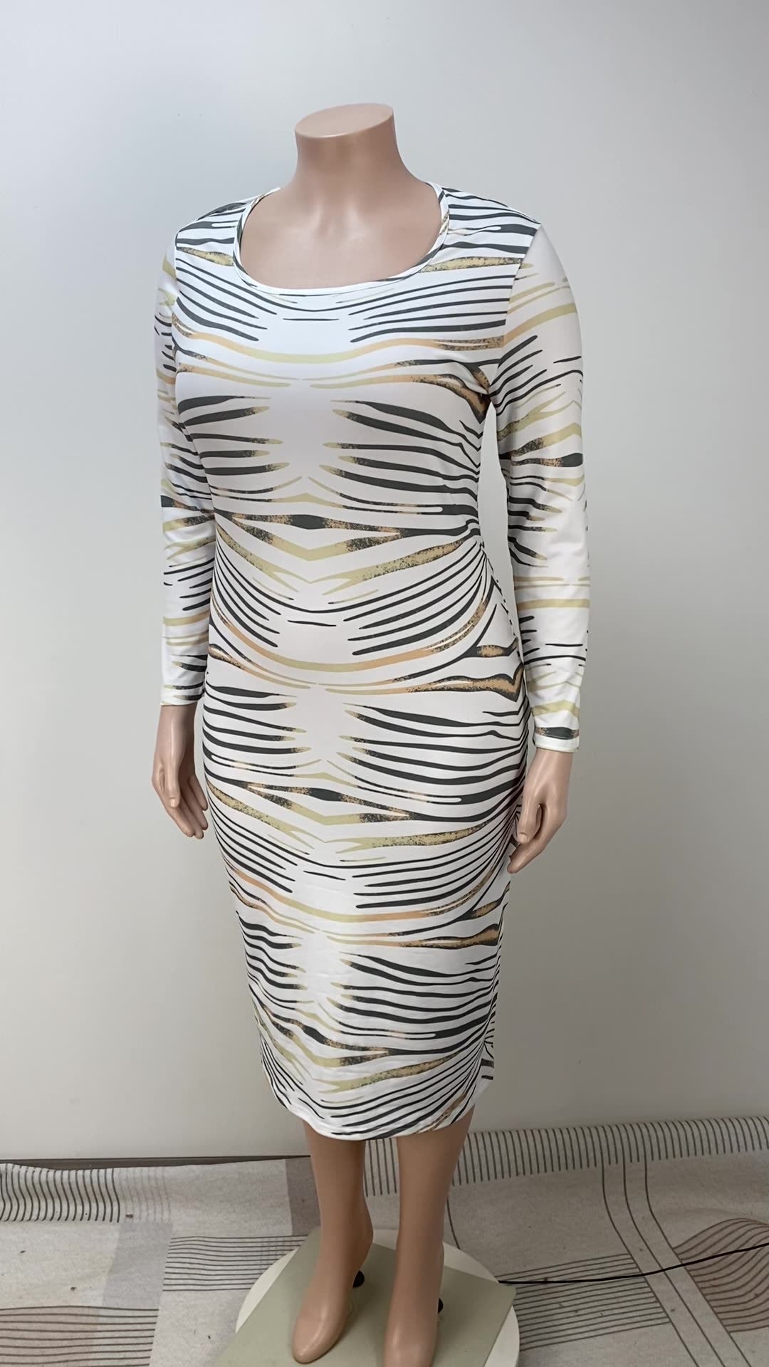 Women Round Neck Plus Size Bodycon Dress