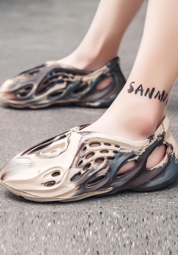 Plus Size Sandals Men's Summer Hole Shoes Men's and Women's Beach Shoes