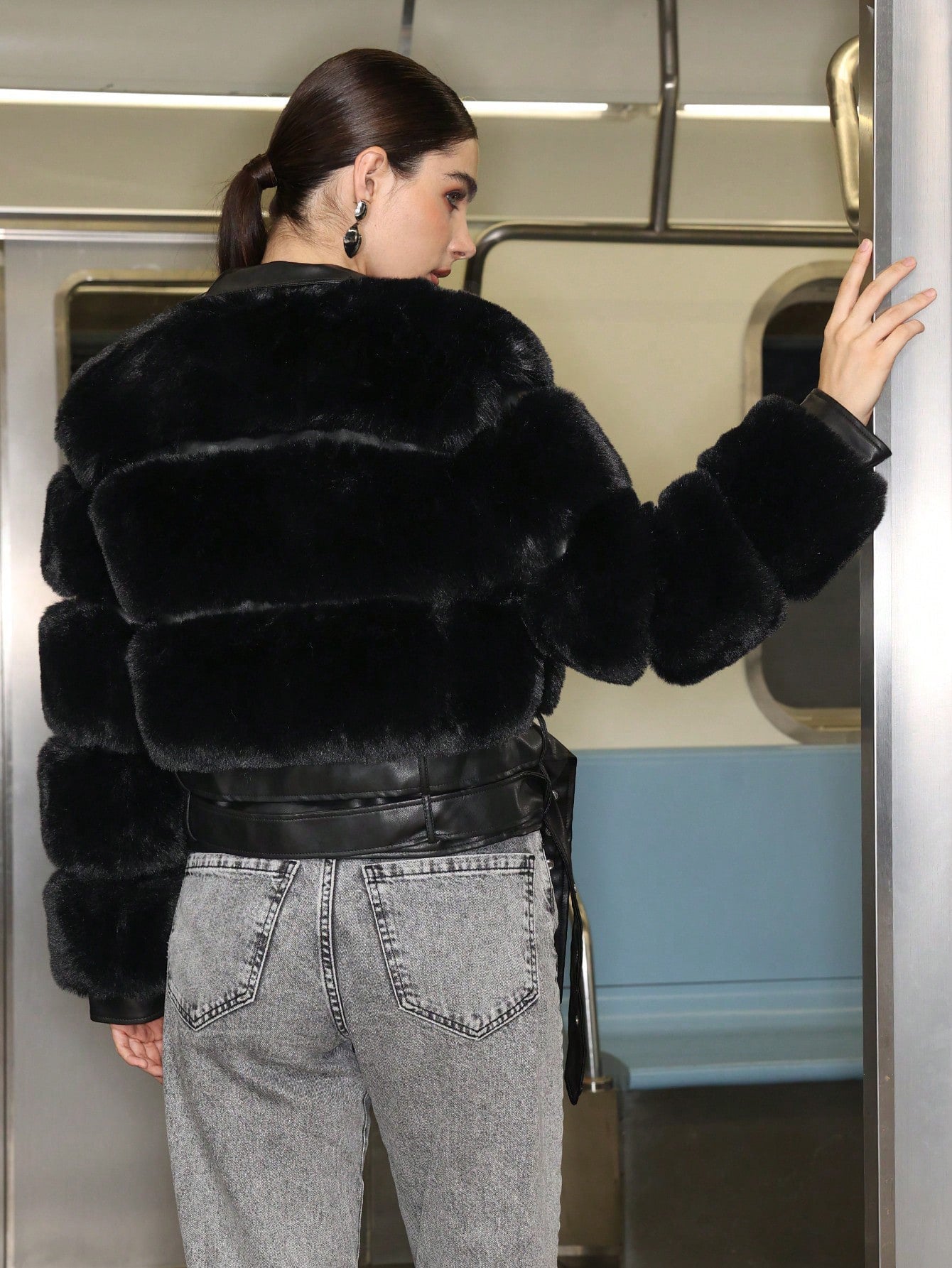 Faux Animal Fur Coat Women Warm Casual Outing Fashion Style Winter Coat 3