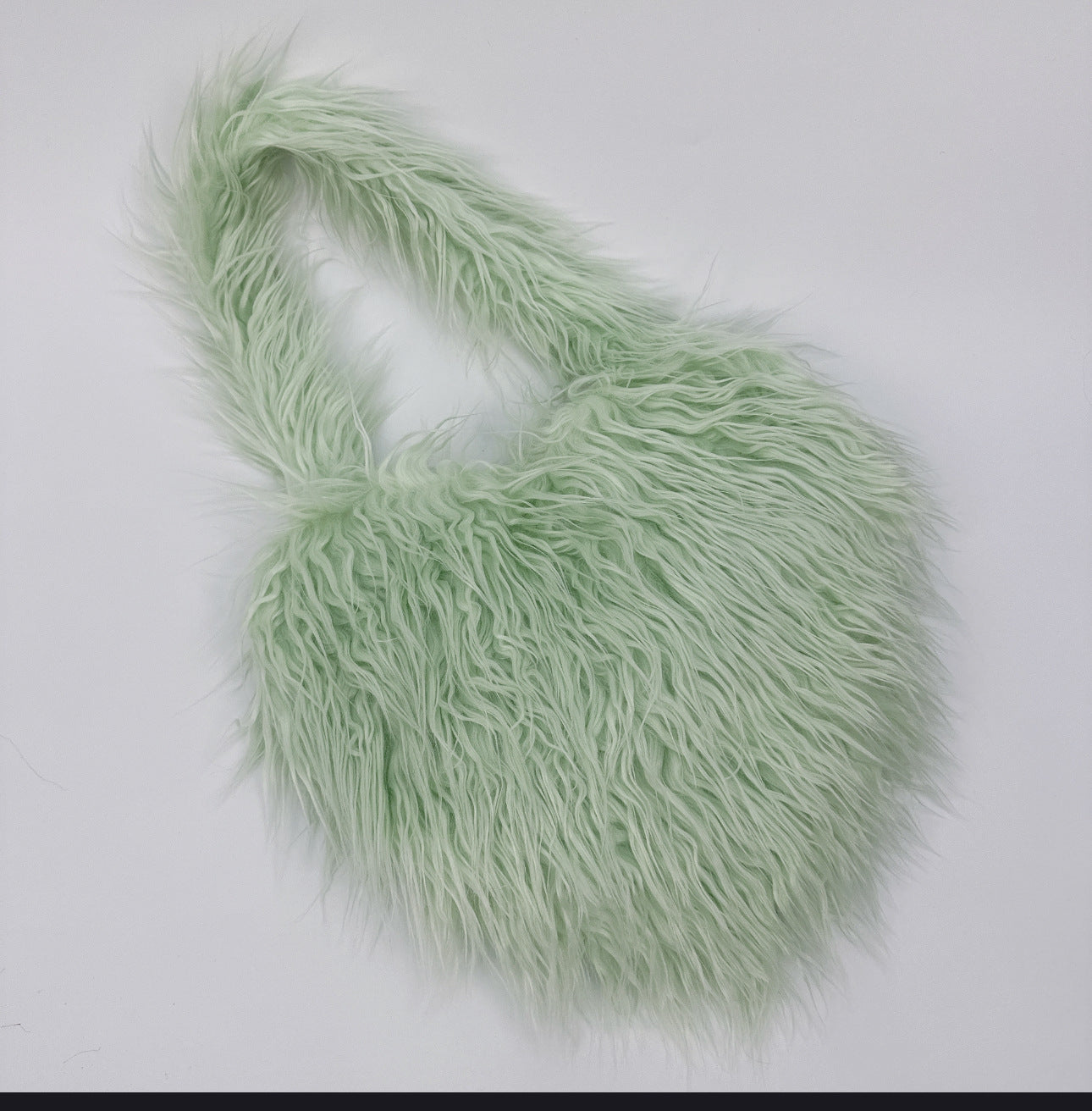 Style Trendy Heart Bag Women's Fur Bag Heart-Shaped Cute Crossbody Bag Shoulder Bag 35