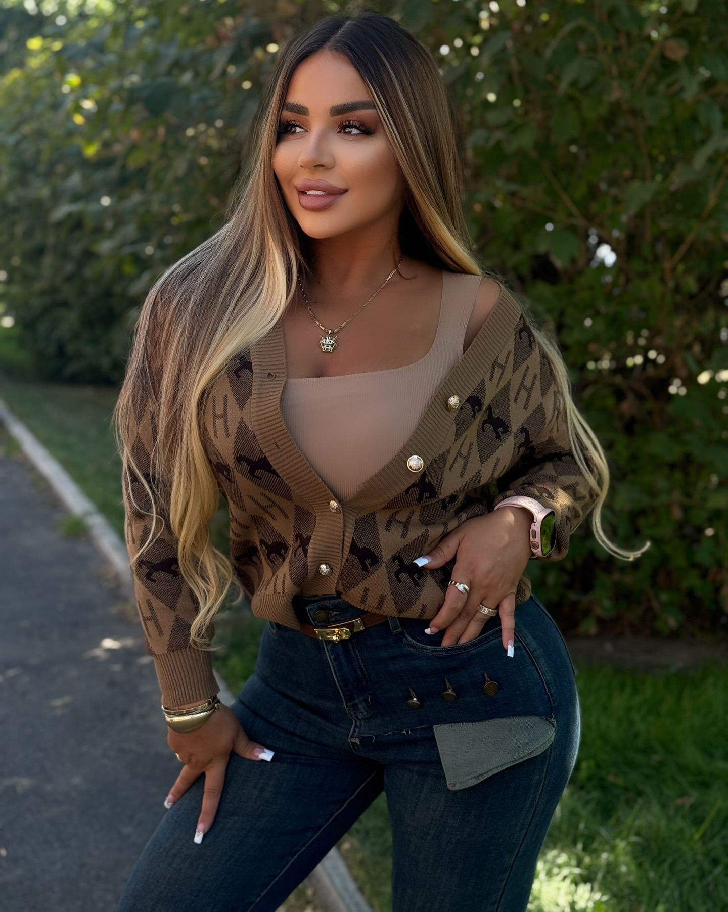 Women Winter V-Neck Knitting Jacket and Sweater 3