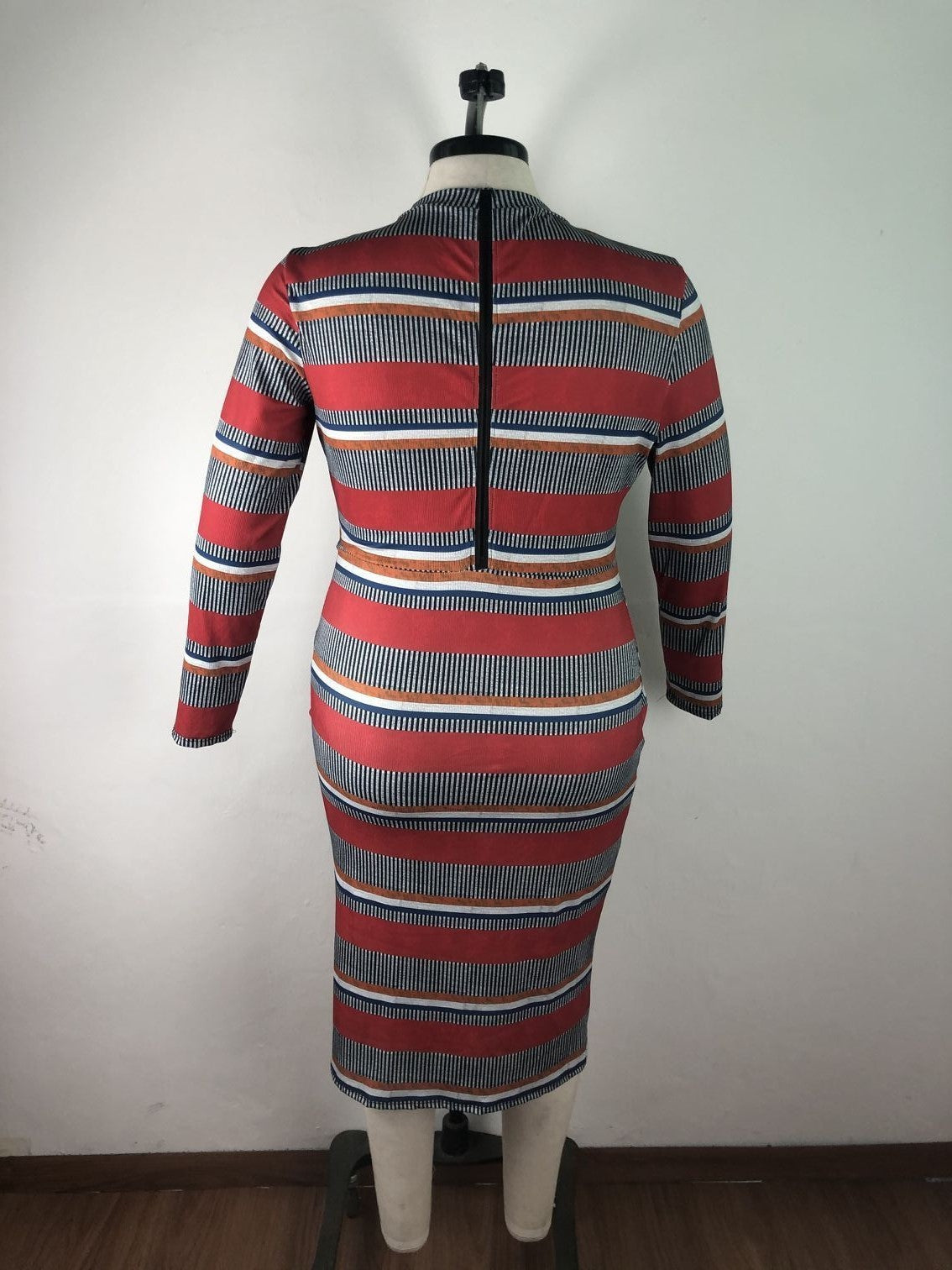 Plus Size Women's Ribbed Striped Print Long Sleeve Dress 6