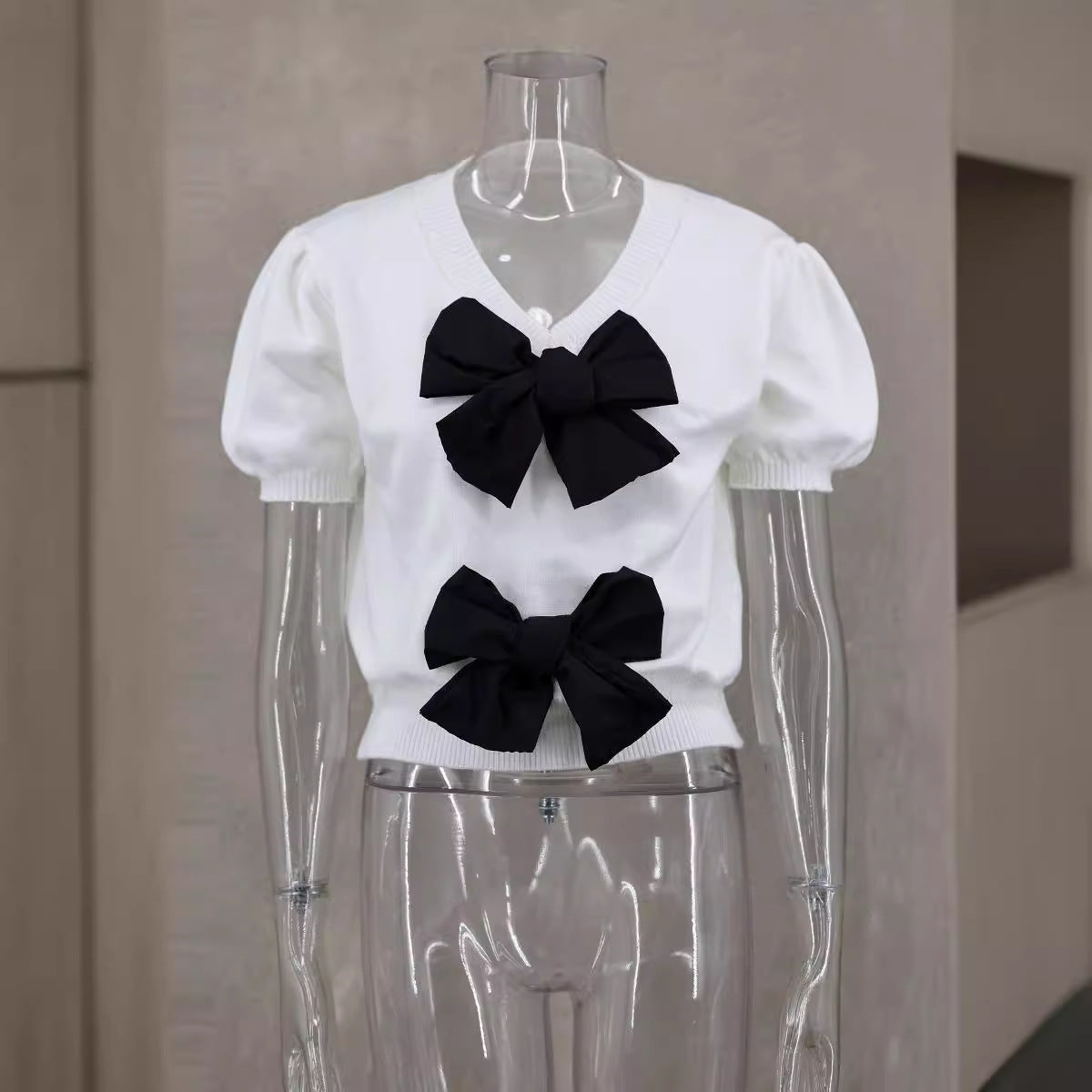 Women Spring V-neck Short Sleeve Bowknot Solid Sweater 10