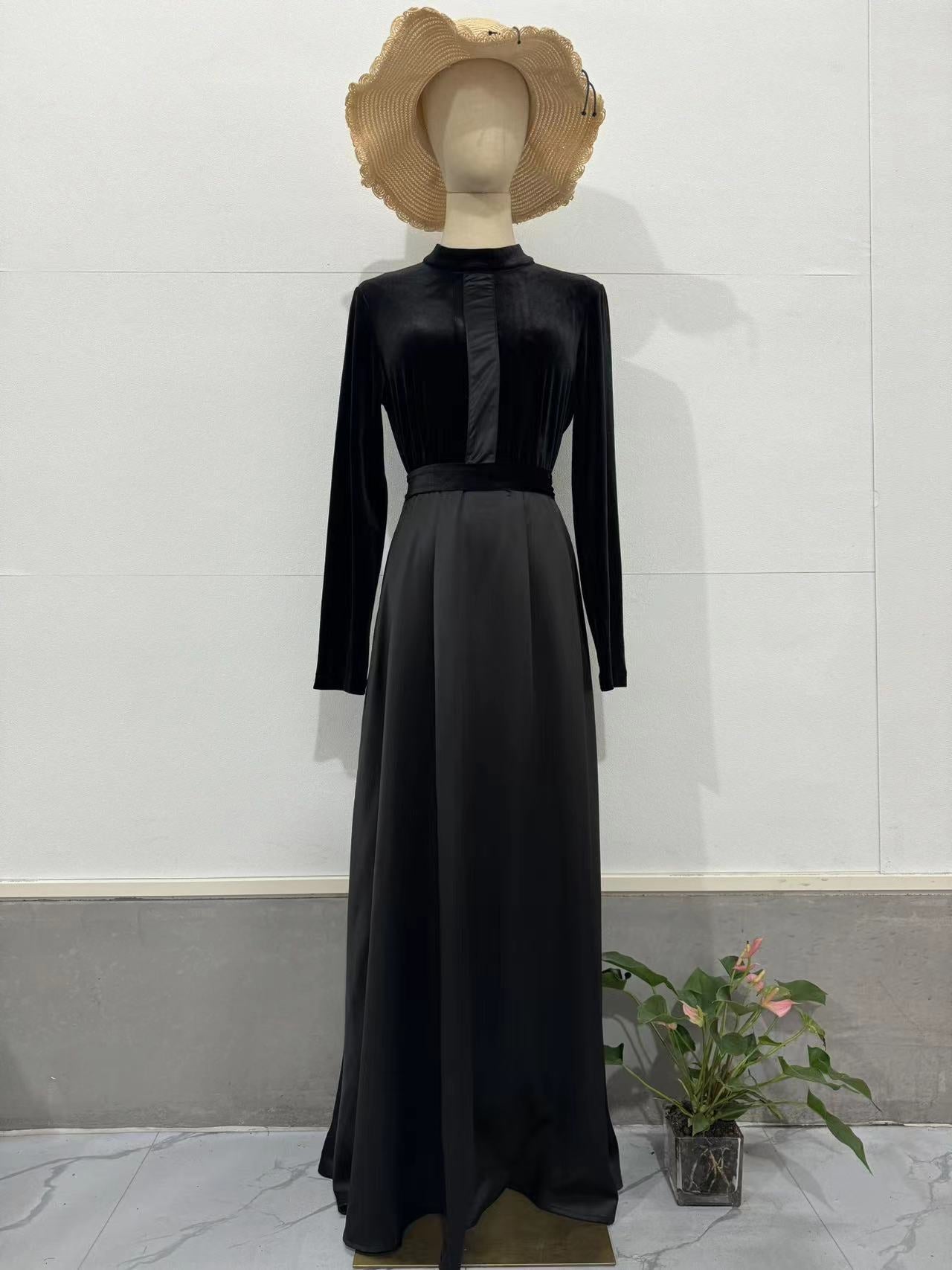 Velvet Slim Fit Slim Waist Black Round Neck Long Sleeve Dress For Women 7