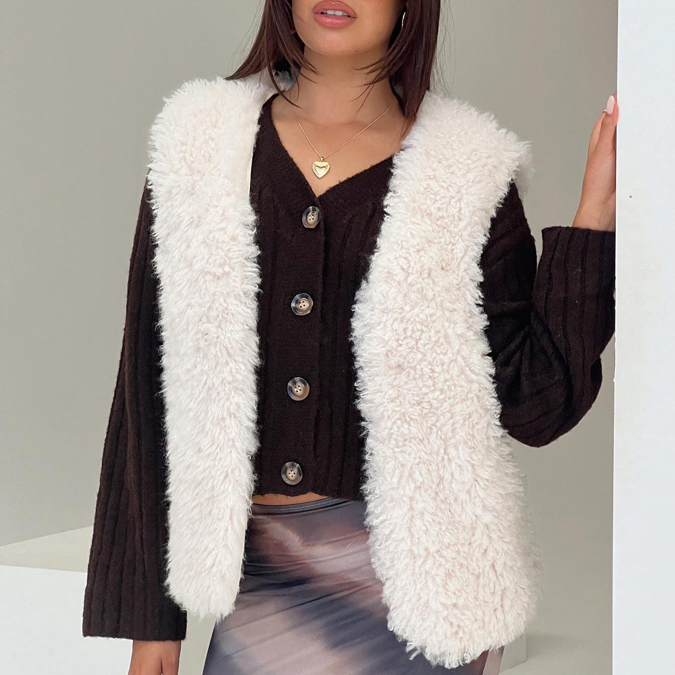 Elegant Women's Faux Fur Coat Autumn Winter Solid Color Fleece Sleeveless Vest