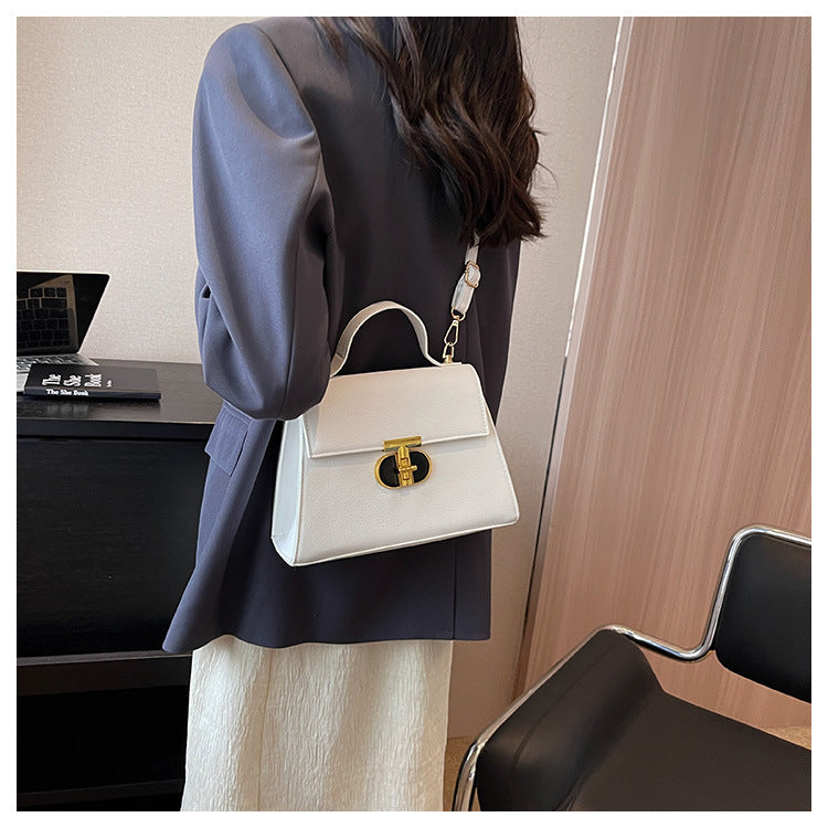 women's lock shoulder Messenger bag solid color small bag 26