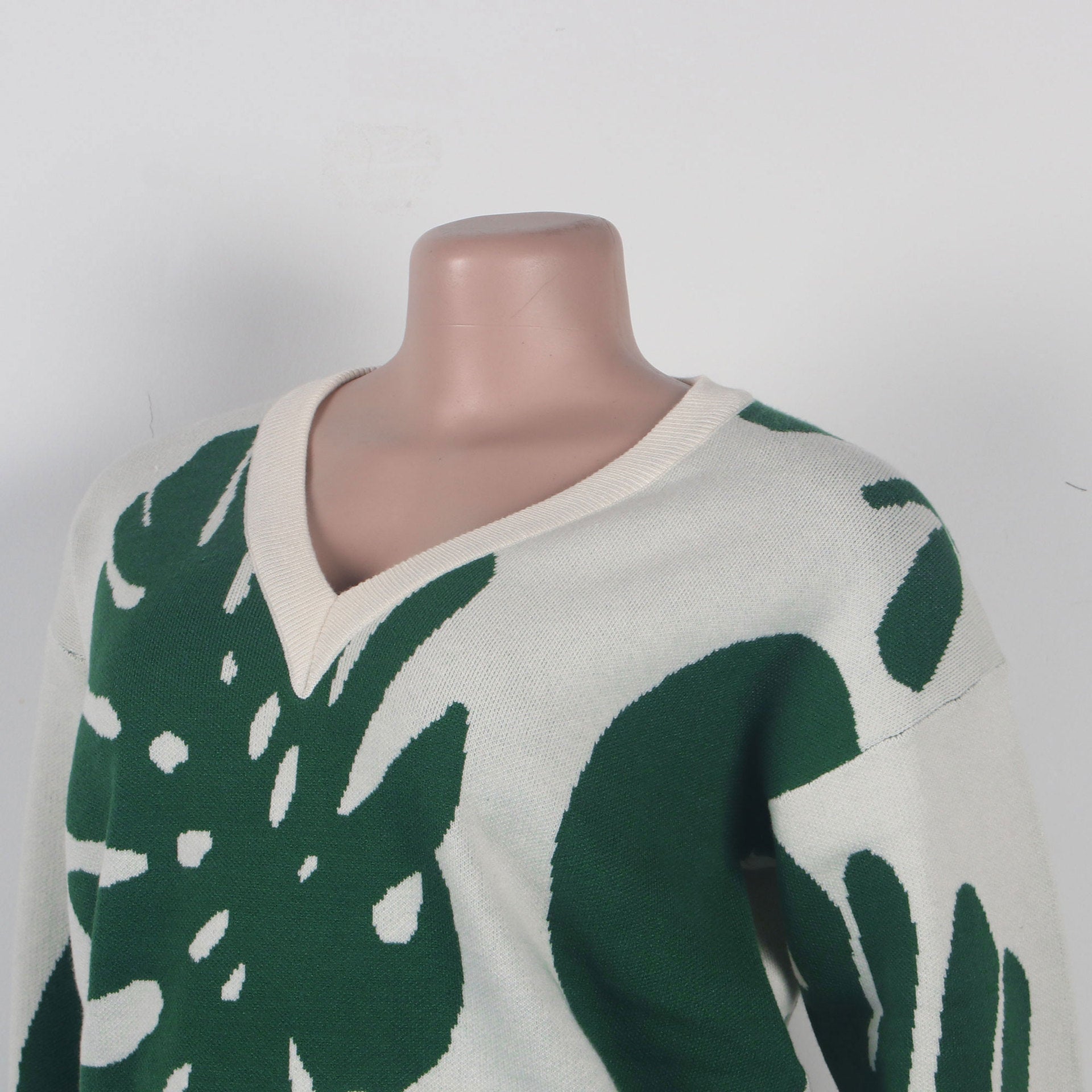 Sexy Leaf V-Neck Pullover Long-Sleeved Sweater Two-Piece Set 17