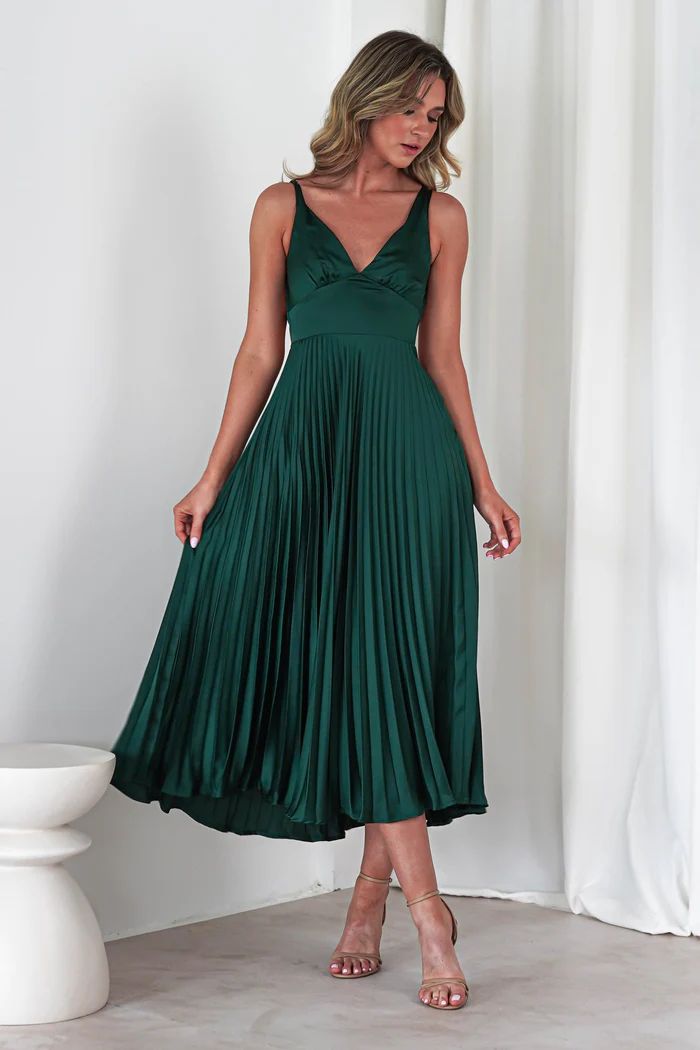 Women summer solid pleated sexy v-neck Strap Dress