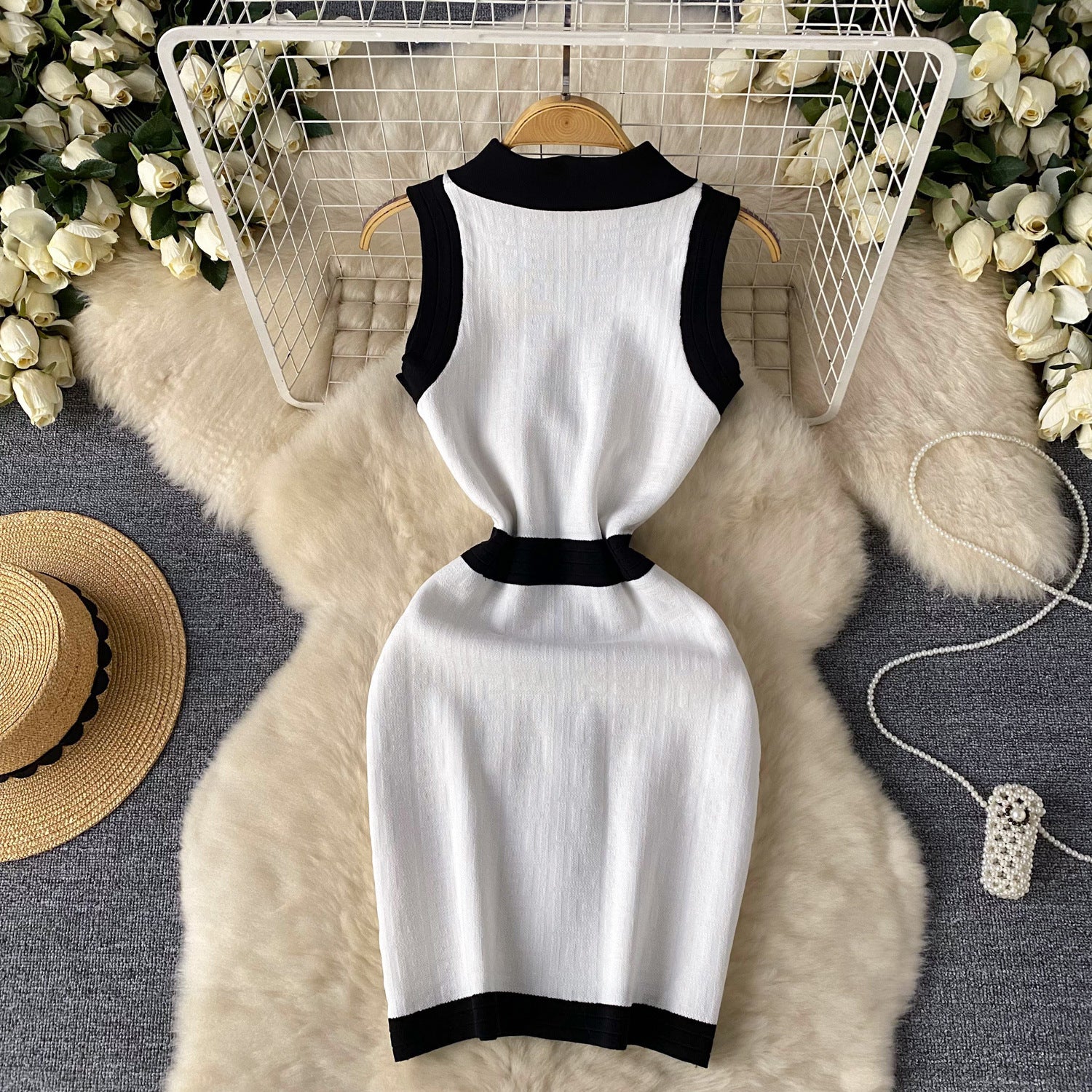 Luxury Chic Sleeveless Color-Block Button-Down Turndown Collar Knit Dress 9