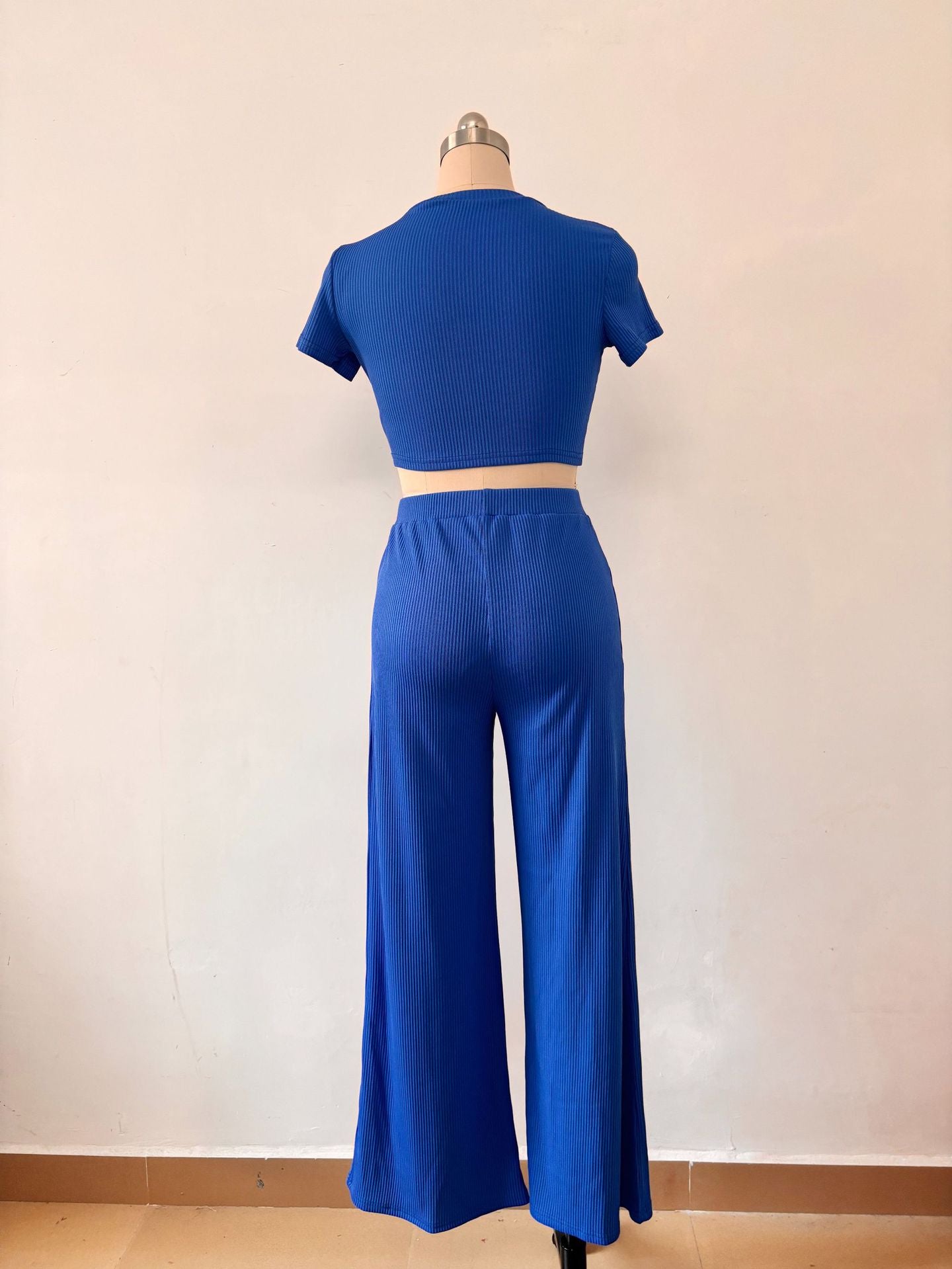 Short-Sleeved Fashionable and Sexy Crop T-Shirt Summer Trousers Two-Piece Set 21