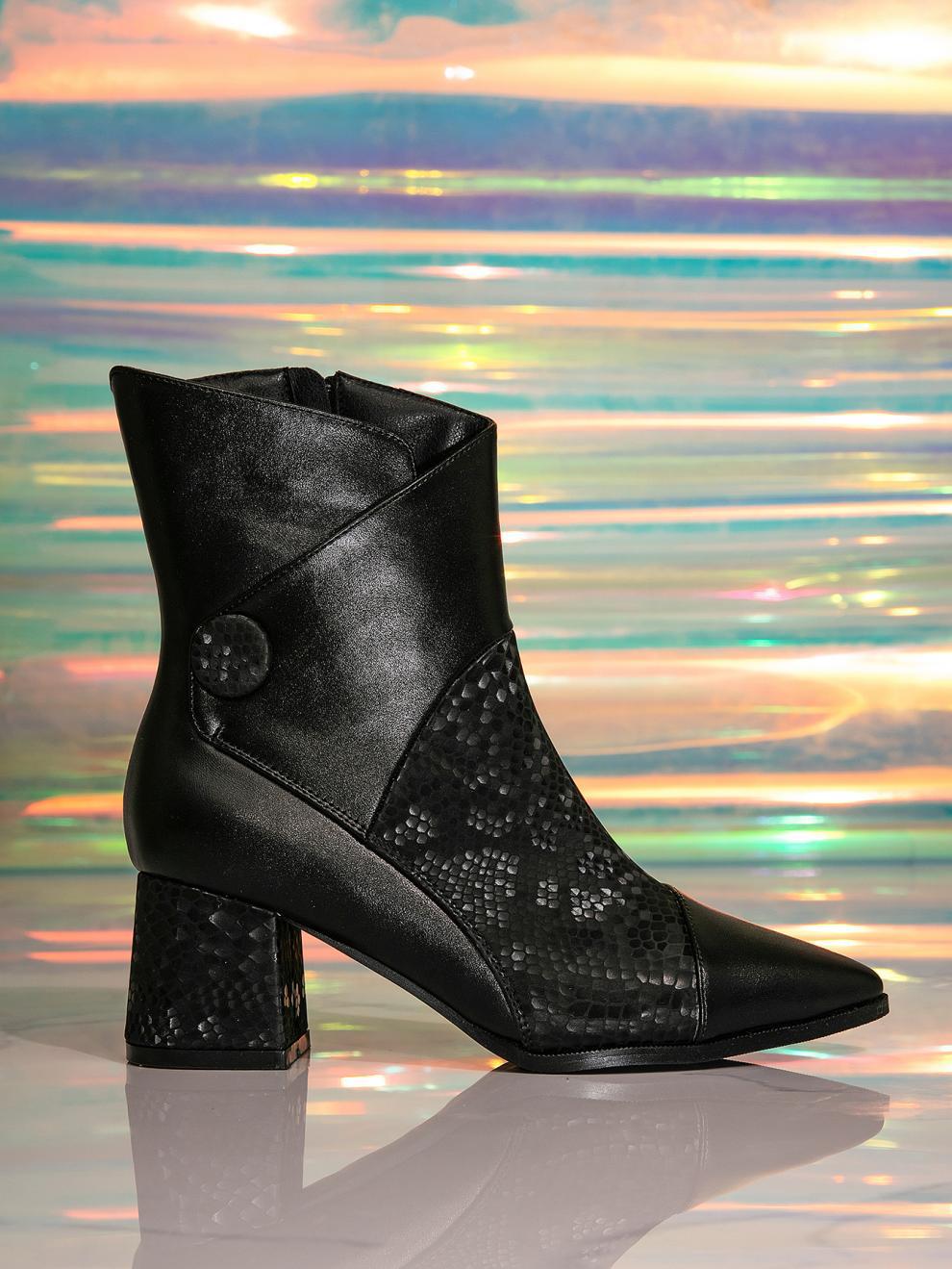 Plus-Size Women Rhinestone Pointed-Toe High-Heeled Knee-High Boots 6