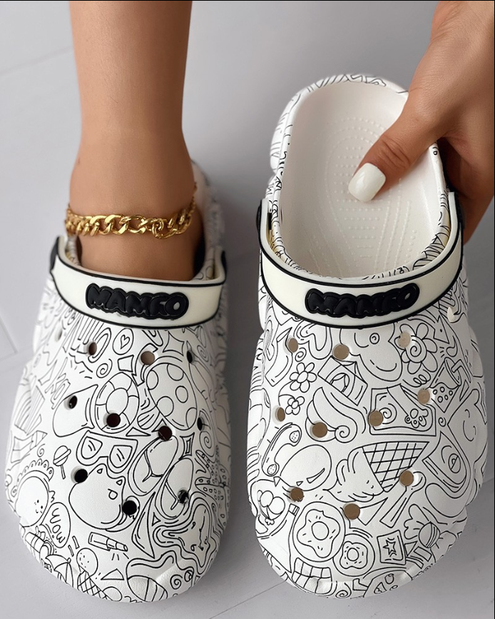 Women Outdoor Wear Print Platform Clogs 4