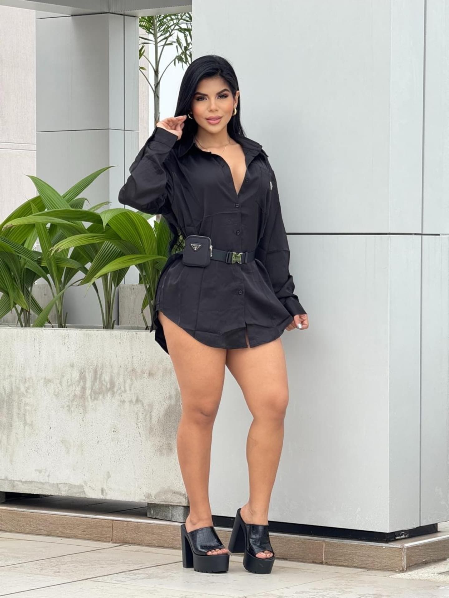 Women solid long-sleeved casual shirt with pockets