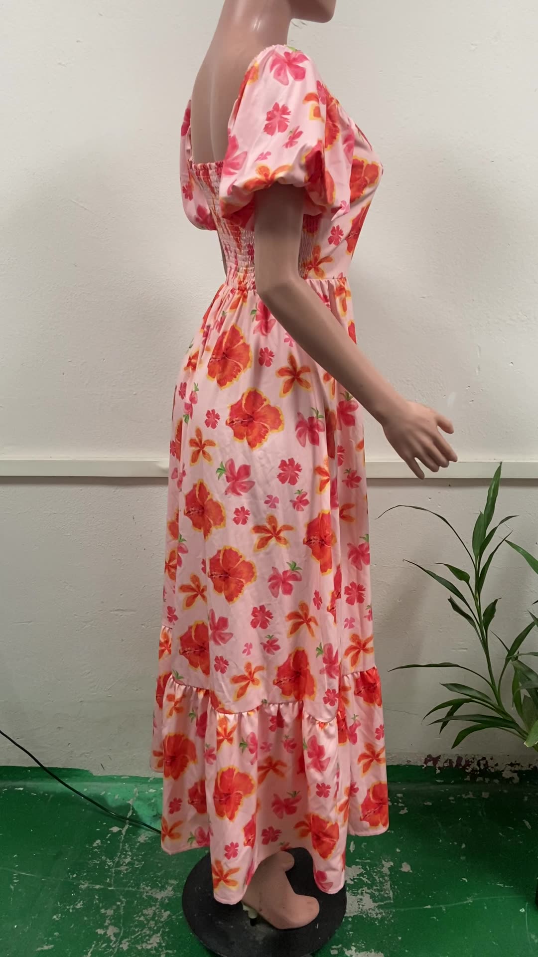 Women summer puff sleeve square neck printed dress 11