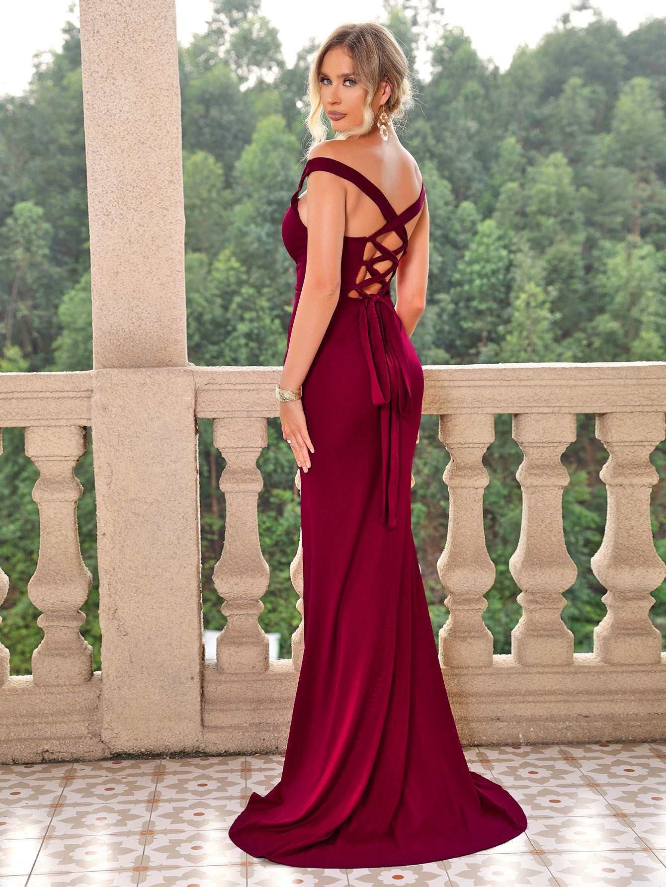 Sexy Sequin Solid Color Slit Strap Long Dress 7