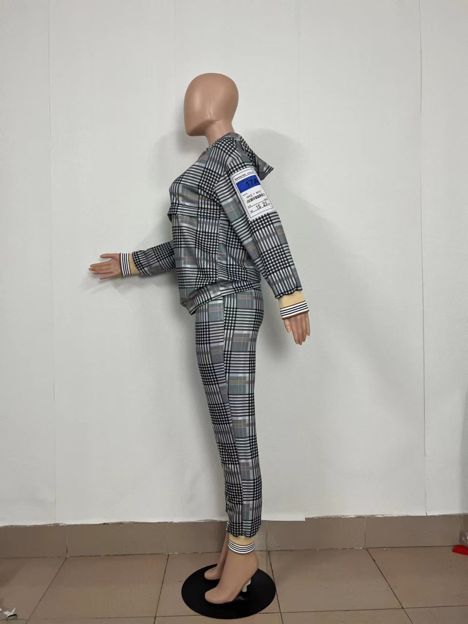 Women Printed Long Sleeve Top and Trousers Two-piece Set 16