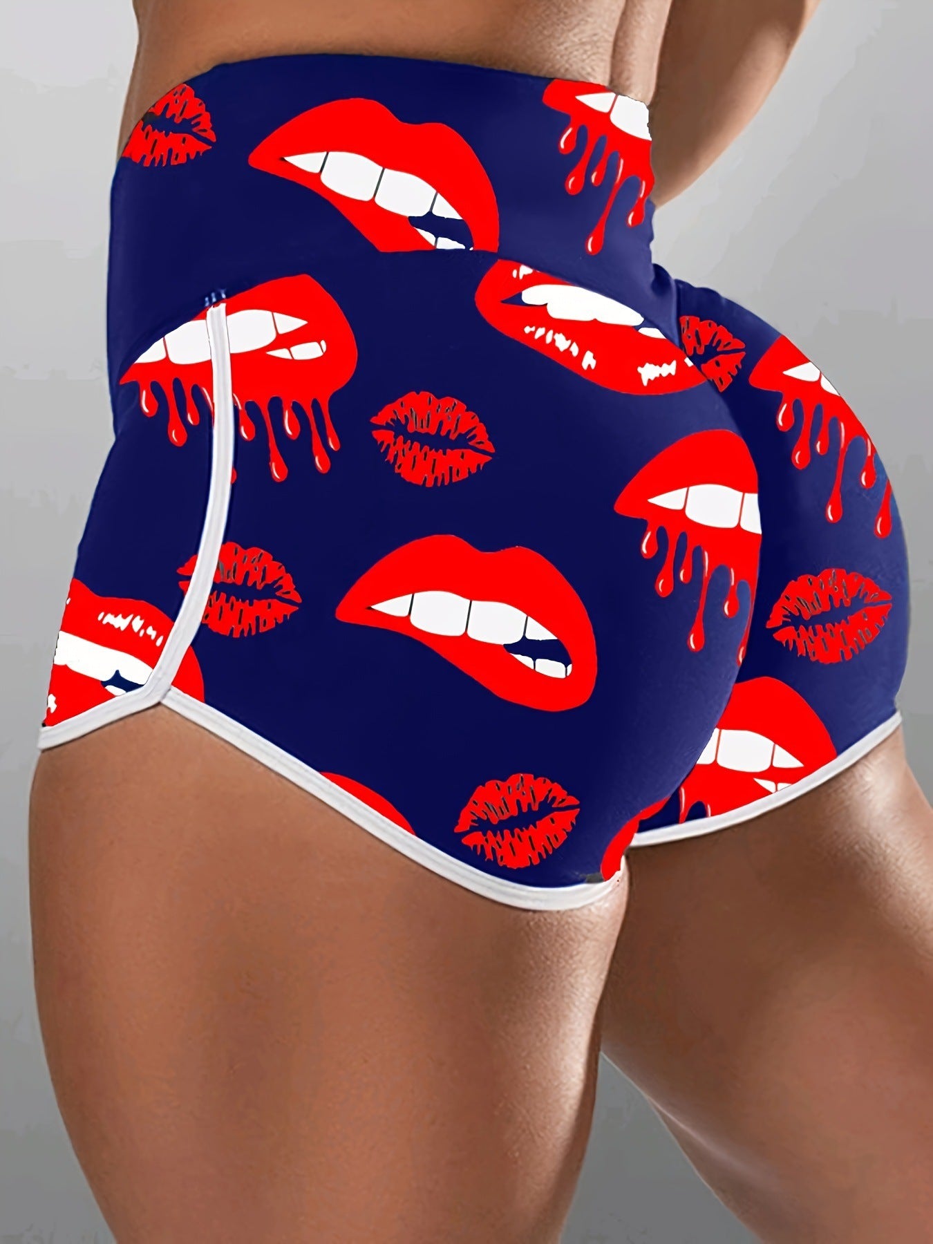 Plus Size Casual Red Lip Print Shorts 5