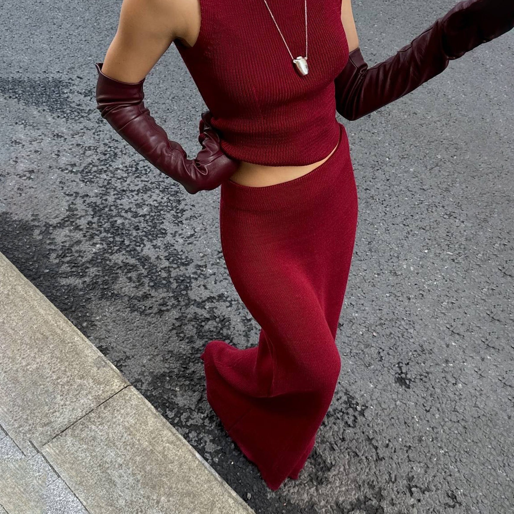 Women's Elegant Sleeveless High-Collar Knitting Vest & Bodycon Long Skirt Two Piece Set 17