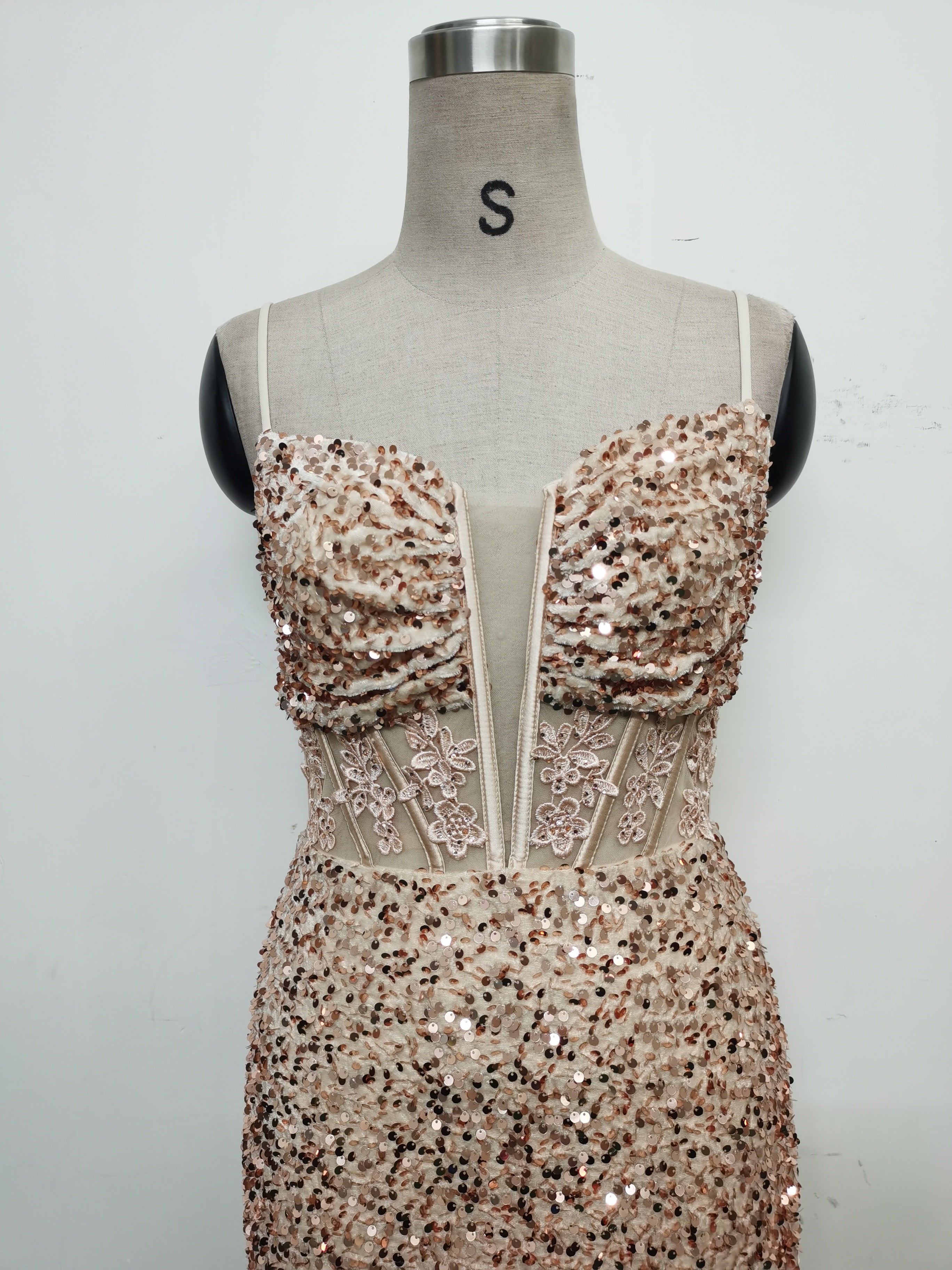 Women Palace Fishbone Vest Beaded Customized Strapless Evening Dress 22