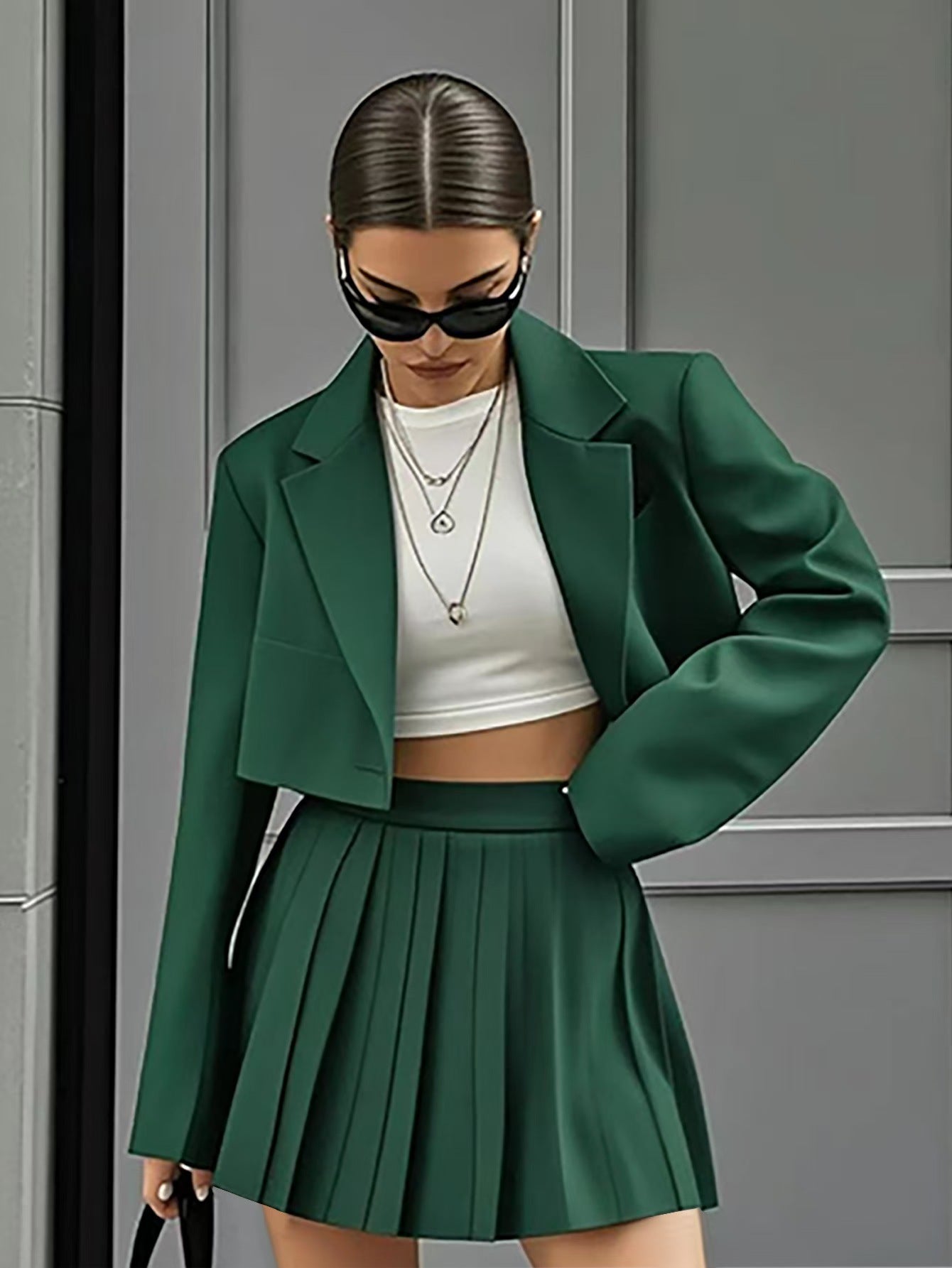 Spring and Summer Fashion Women's Short Blazer Pleated Skirt Set 6