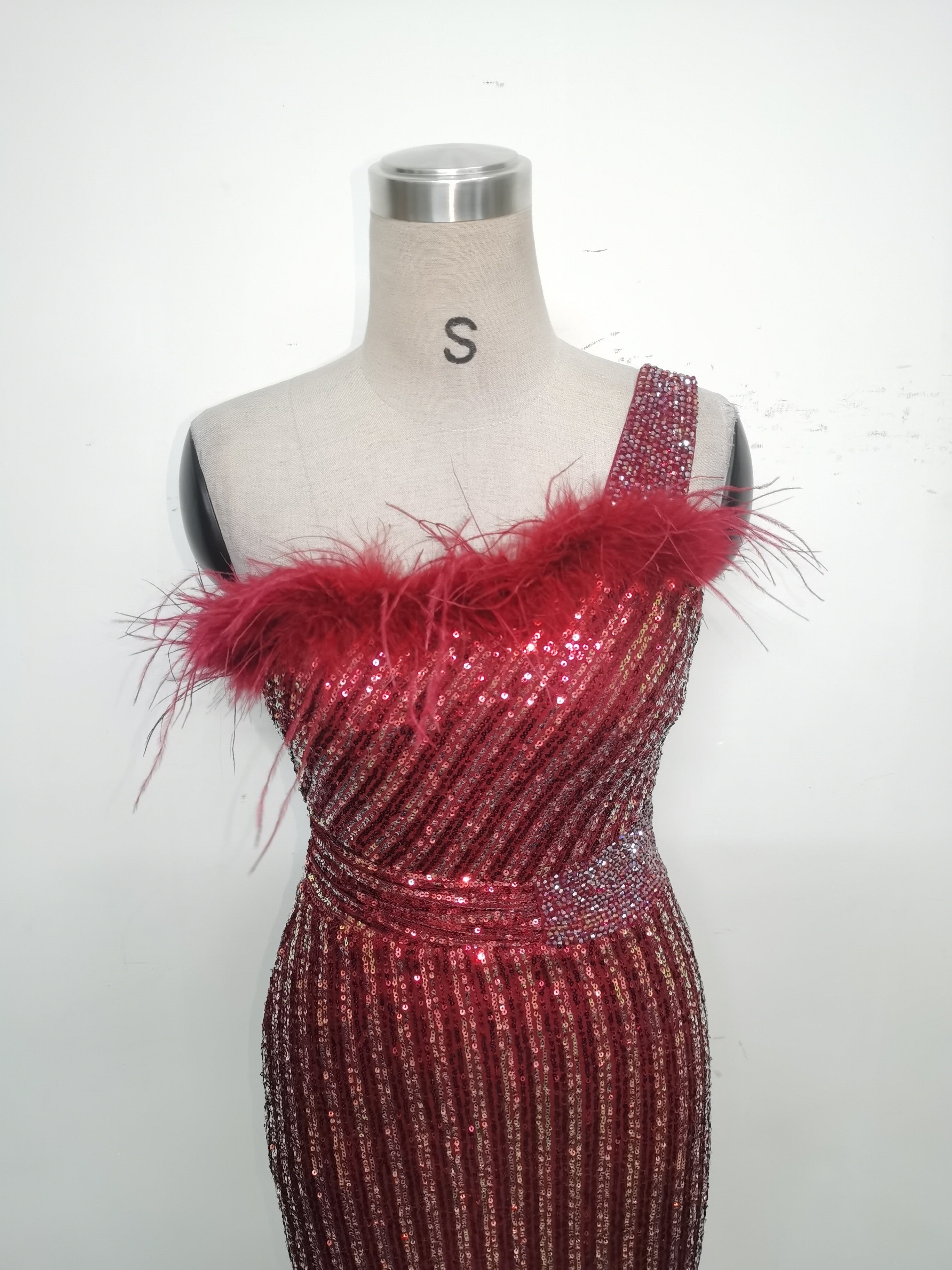 Women Beaded One Shoulder Slash Shoulder Split Sequin Evening Dress 16