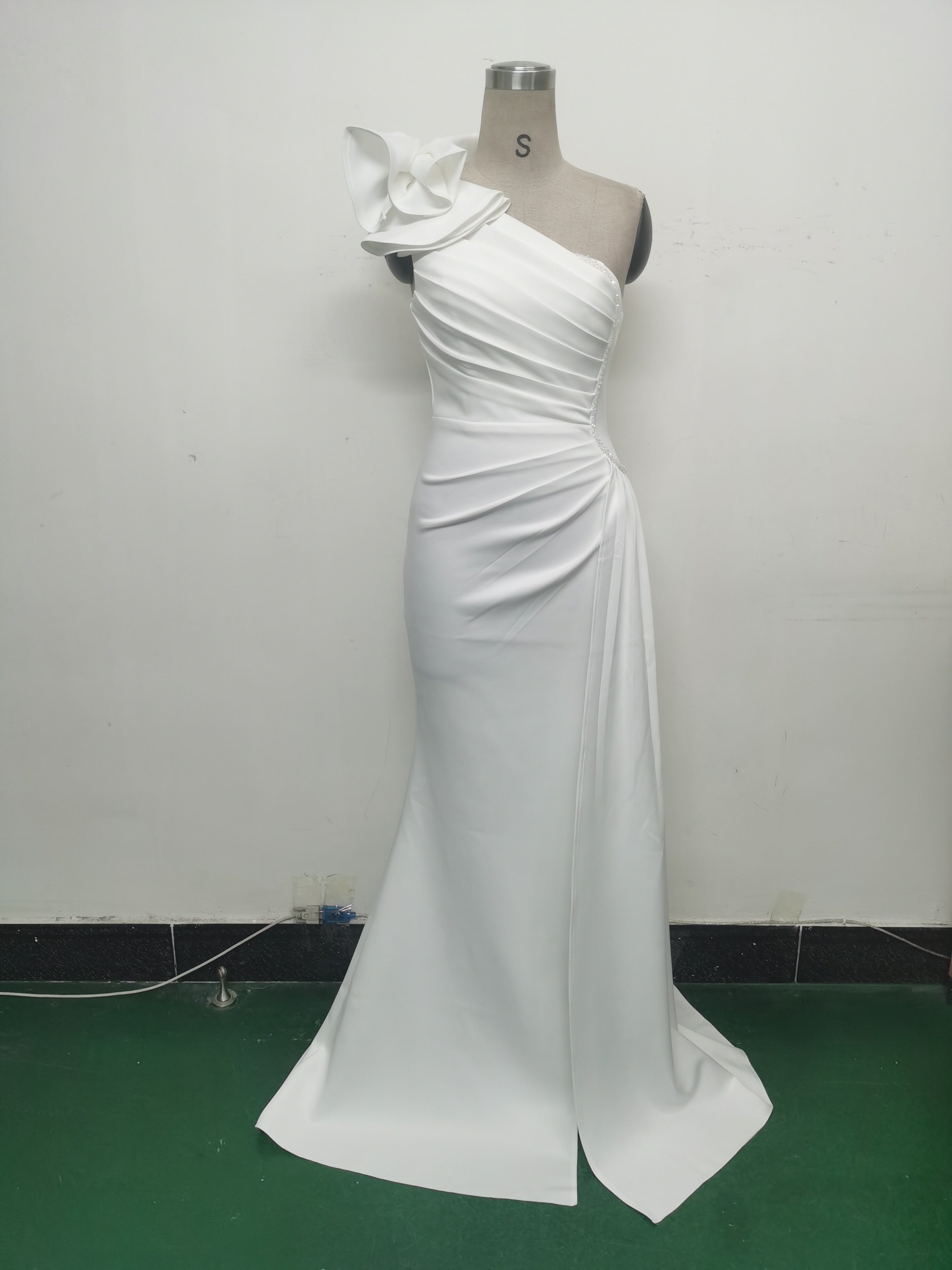 Elegant Flower Slash Shoulder Slit Evening Dress 26