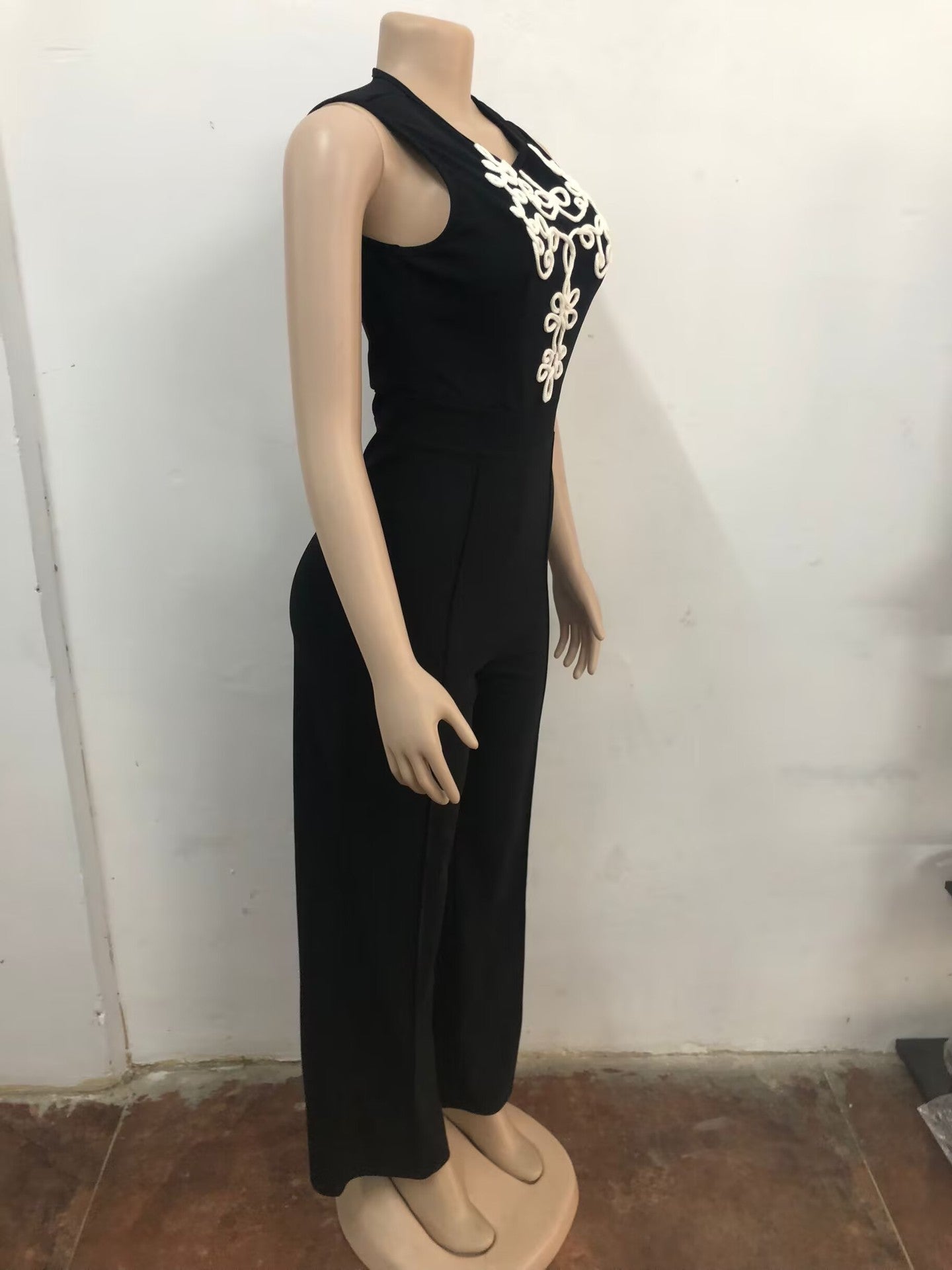 Women Elegant Style Line Sleeveless Wide-Leg Jumpsuit 5