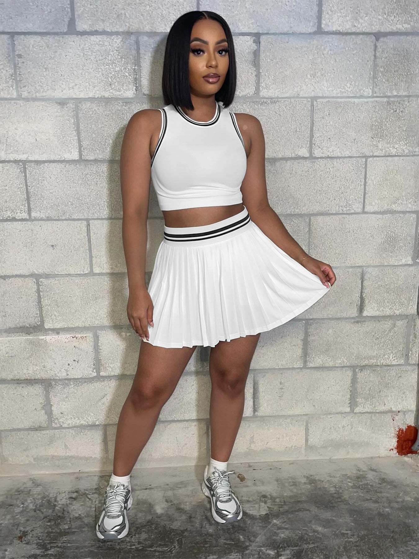 Women Sleeveless Crop Top Pleated Skirt Sports Two-piece Set