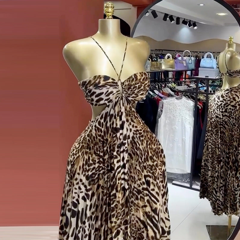 Women Spring Strapless Pleated Dress