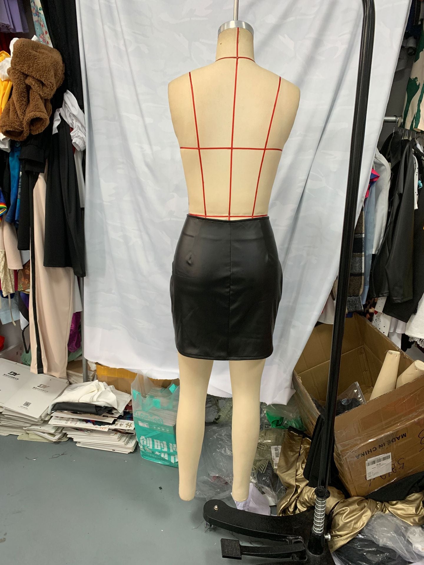 Women Pu-Leather Zipper Pocket Skirt 9