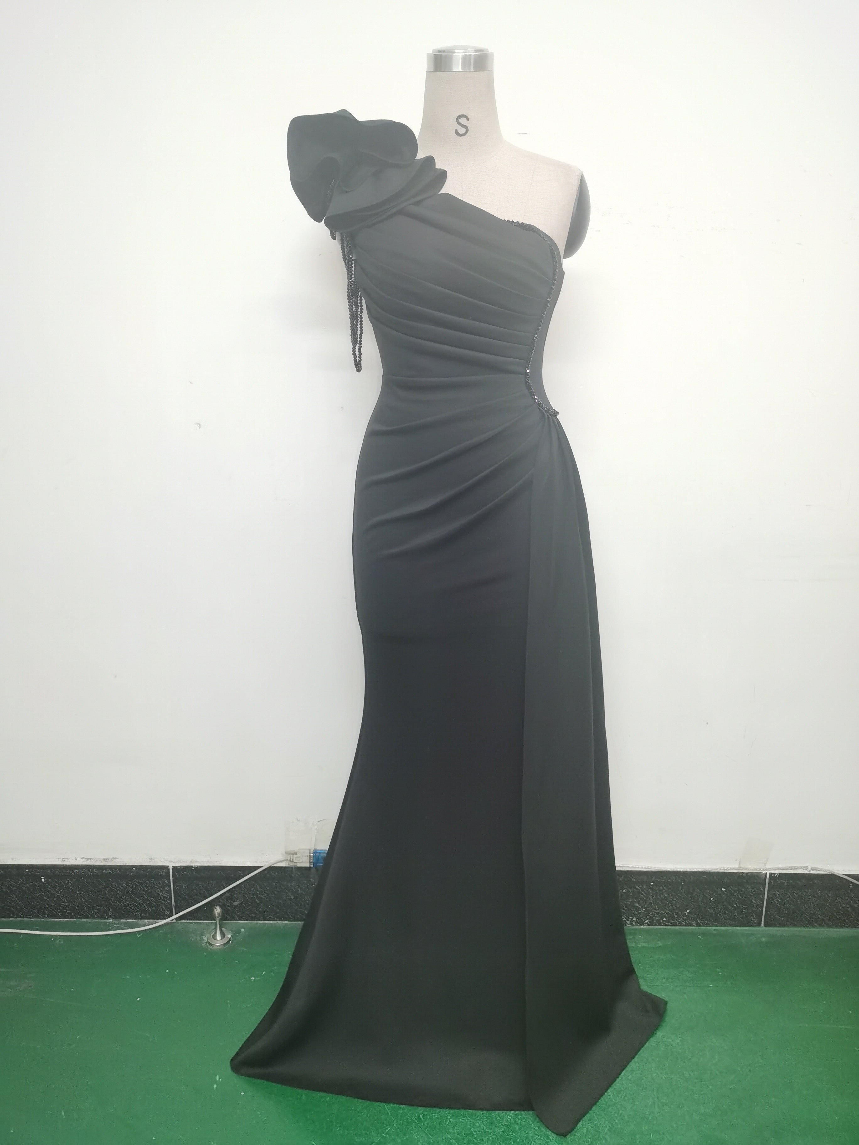 Women Beaded Flower Pleated Off-shoulder Split Evening Dress 22