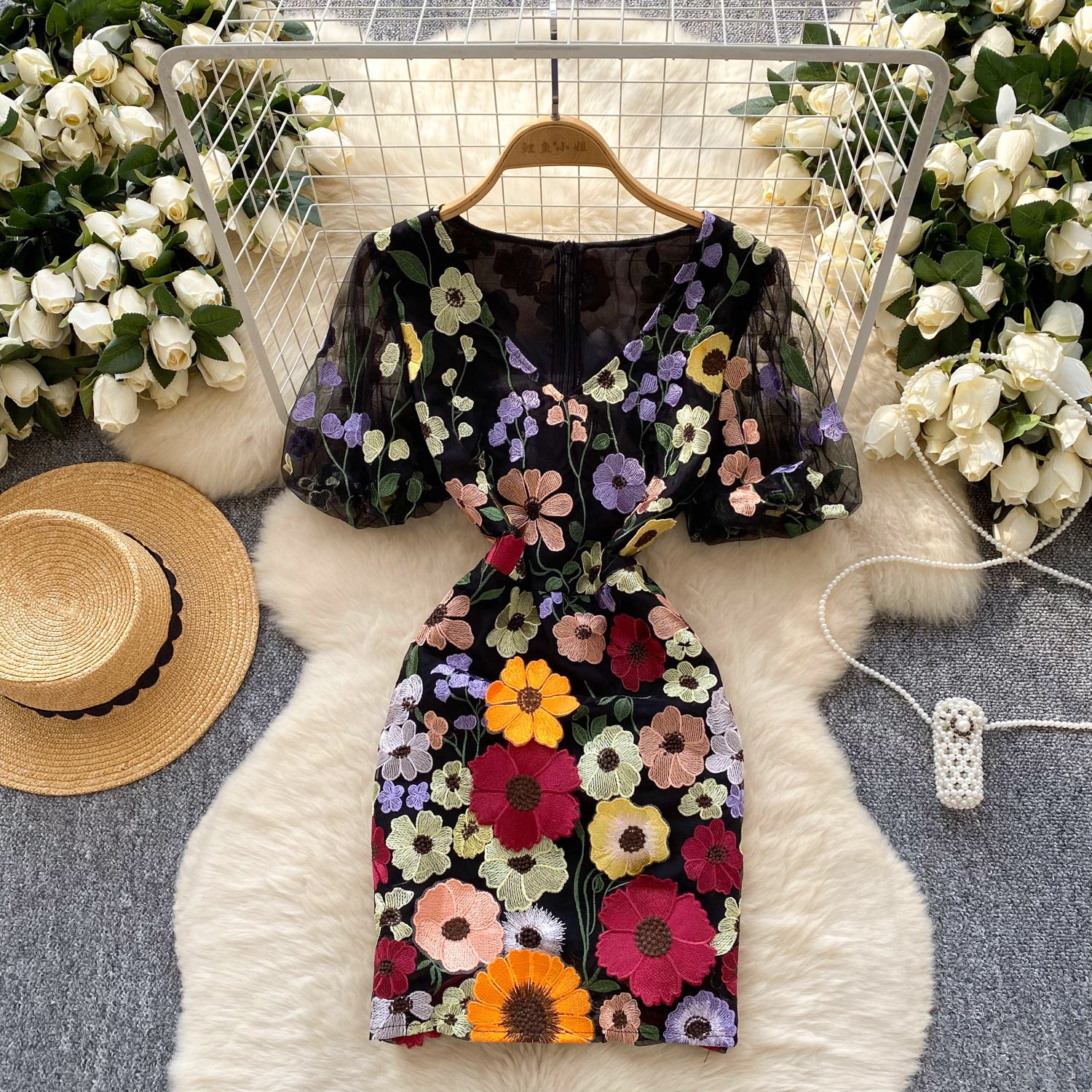 Women's  Luxury Embroidery Mesh Puff Sleeve Slim Waist Short Chic Dress