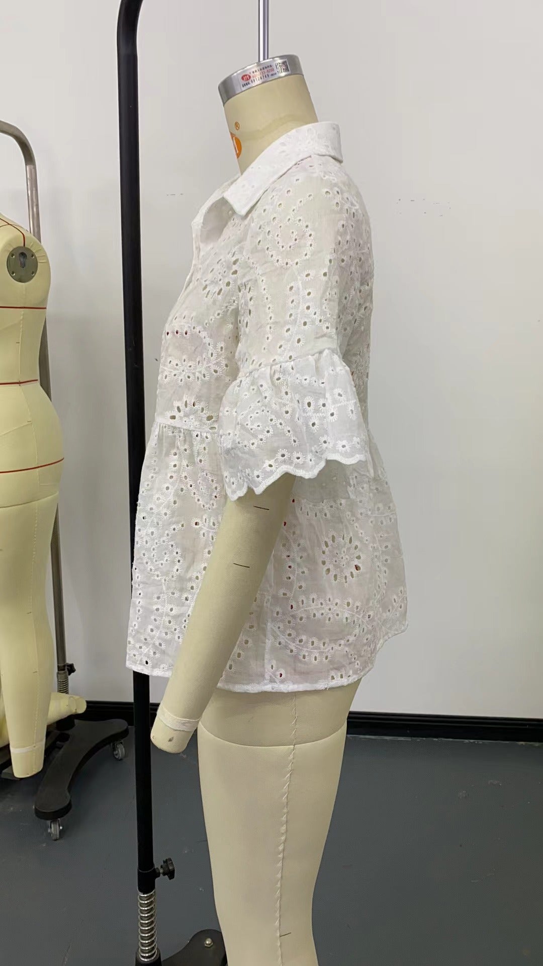 Women spring and summer Half-Sleeve Turndown Collar cardigan lace hollow T-shirt 7