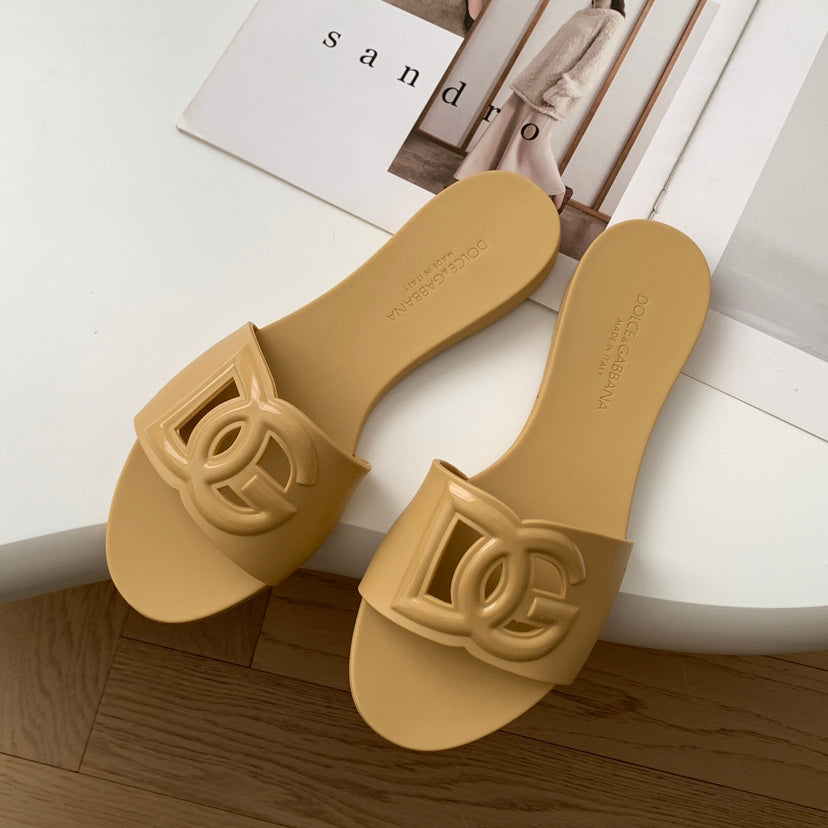 Summer casual outdoor wear one-piece sandals waterproof beach anti-slip flat slippers 3