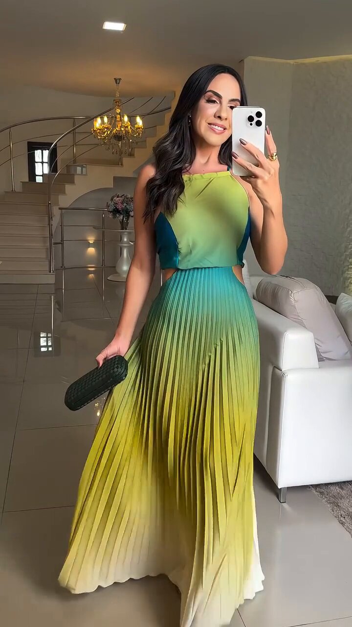 Women's Fashion Chic Elegant Halter Neck Pleated Gradient Maxi Dress 8