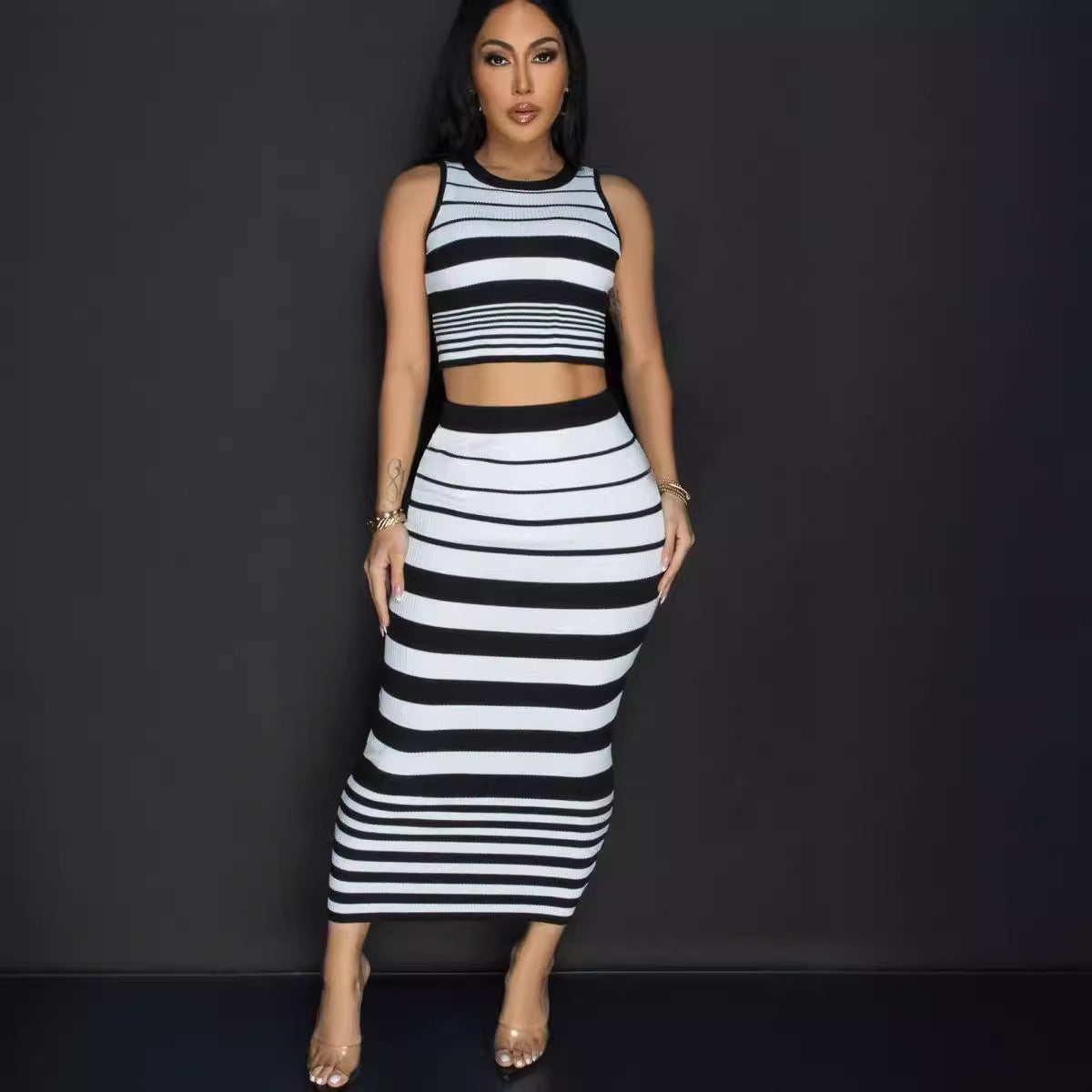 Women autumn black and white striped knitting Tank Top and Skirt Two-piece set 9